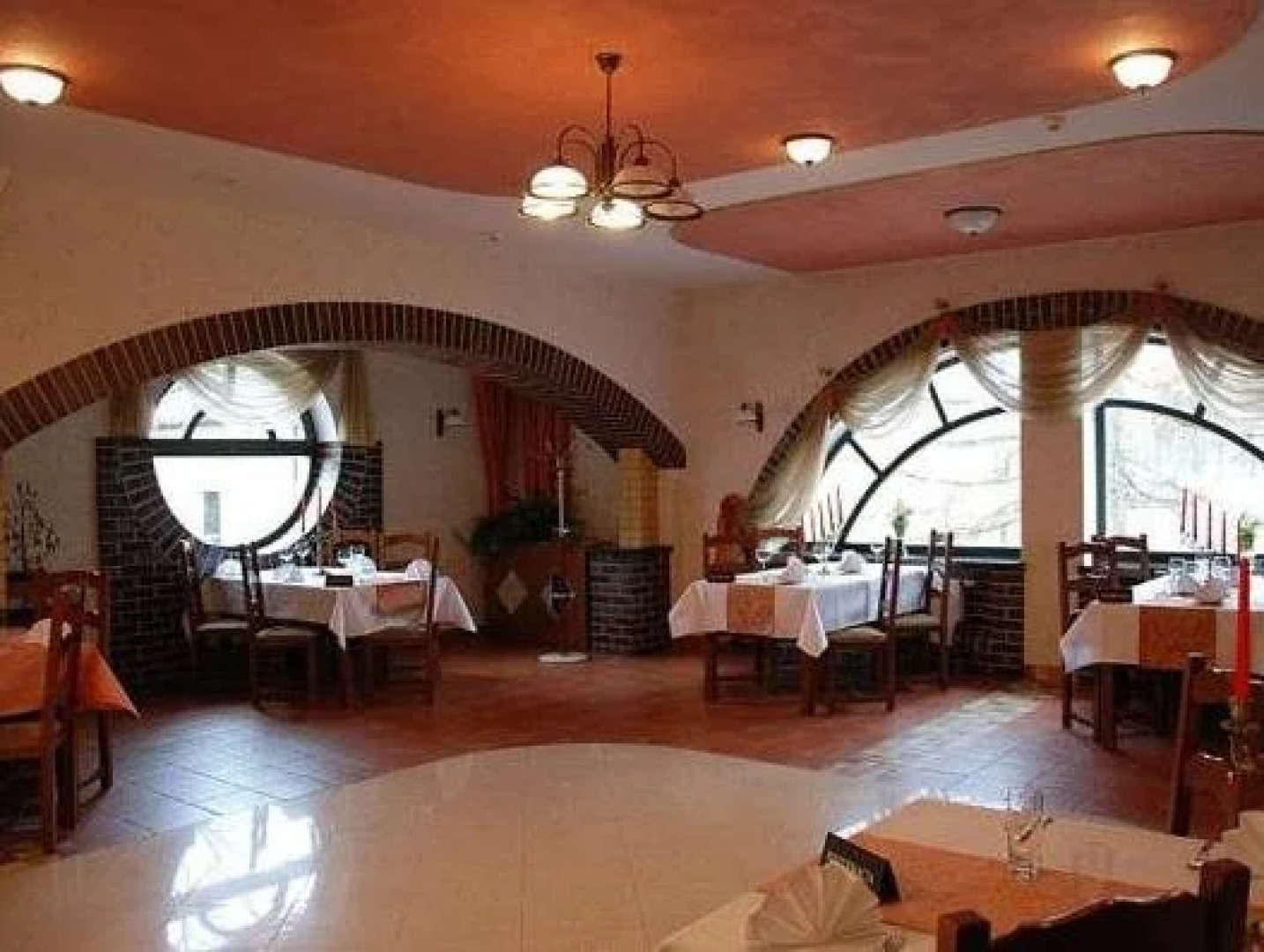 Kompleks Hotelowy Logos