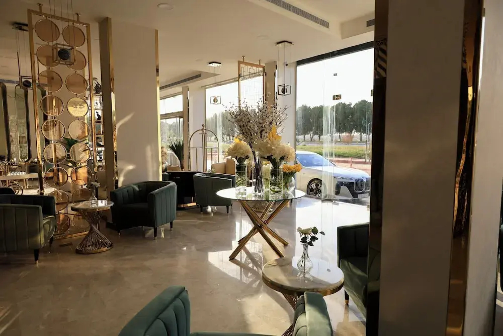 Seasons hotel suites