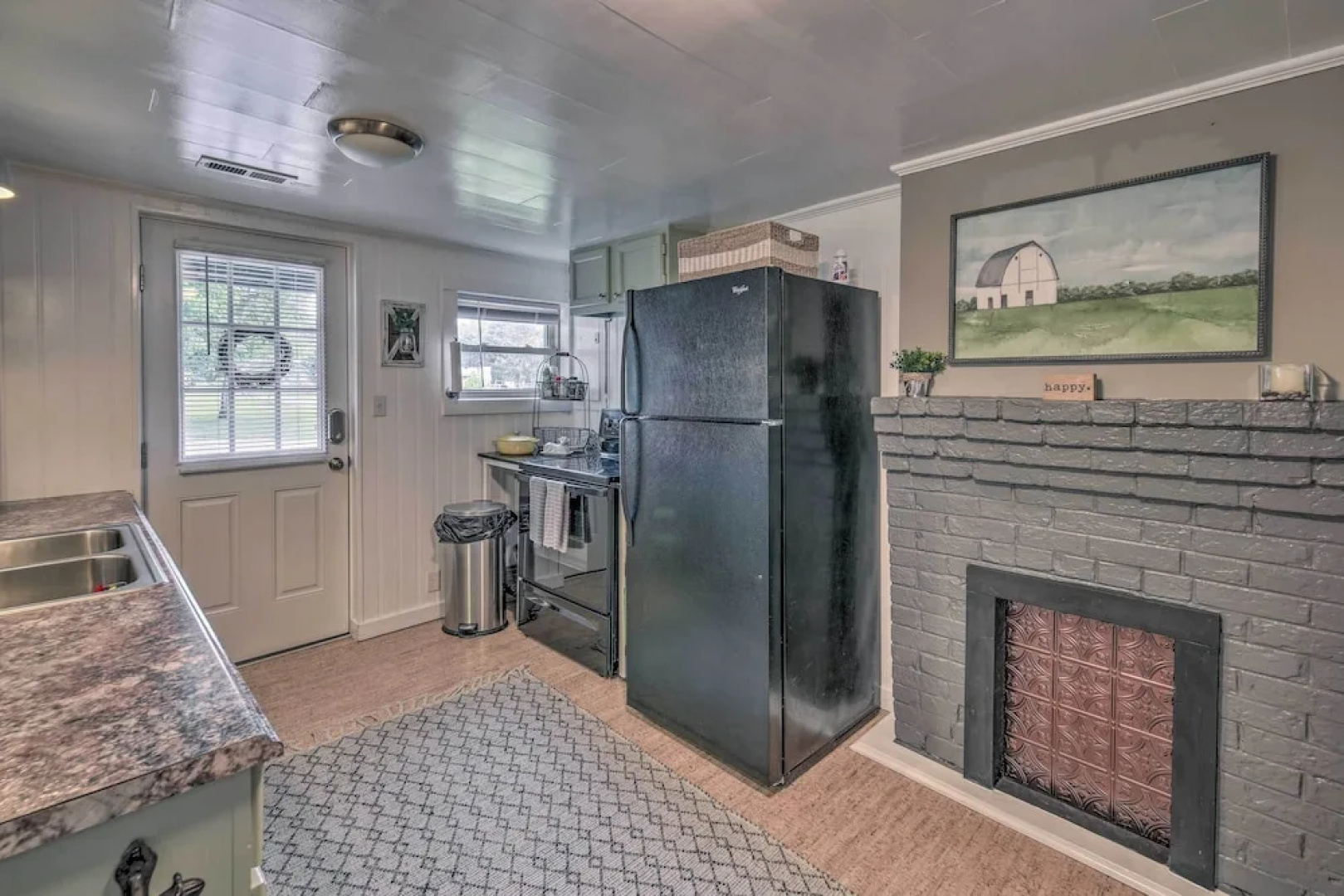 Damascus Cottage w/ Fire Pit - 1 Mi to Trails