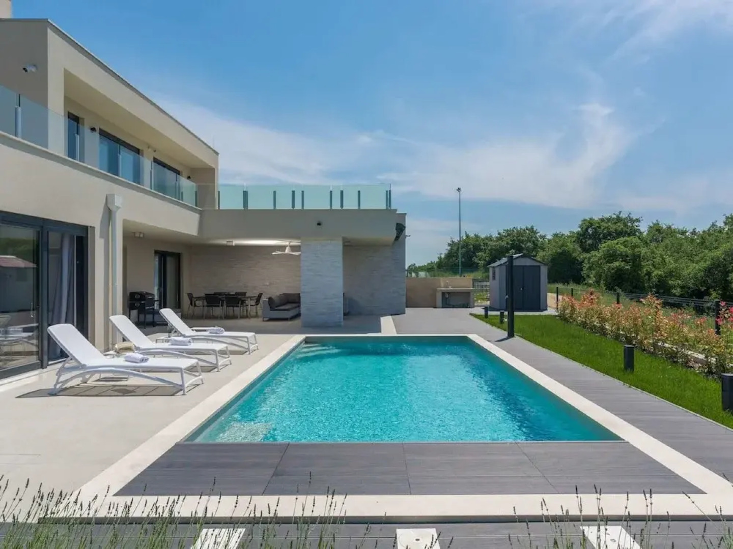 Apartment in Croatia Near the Coast