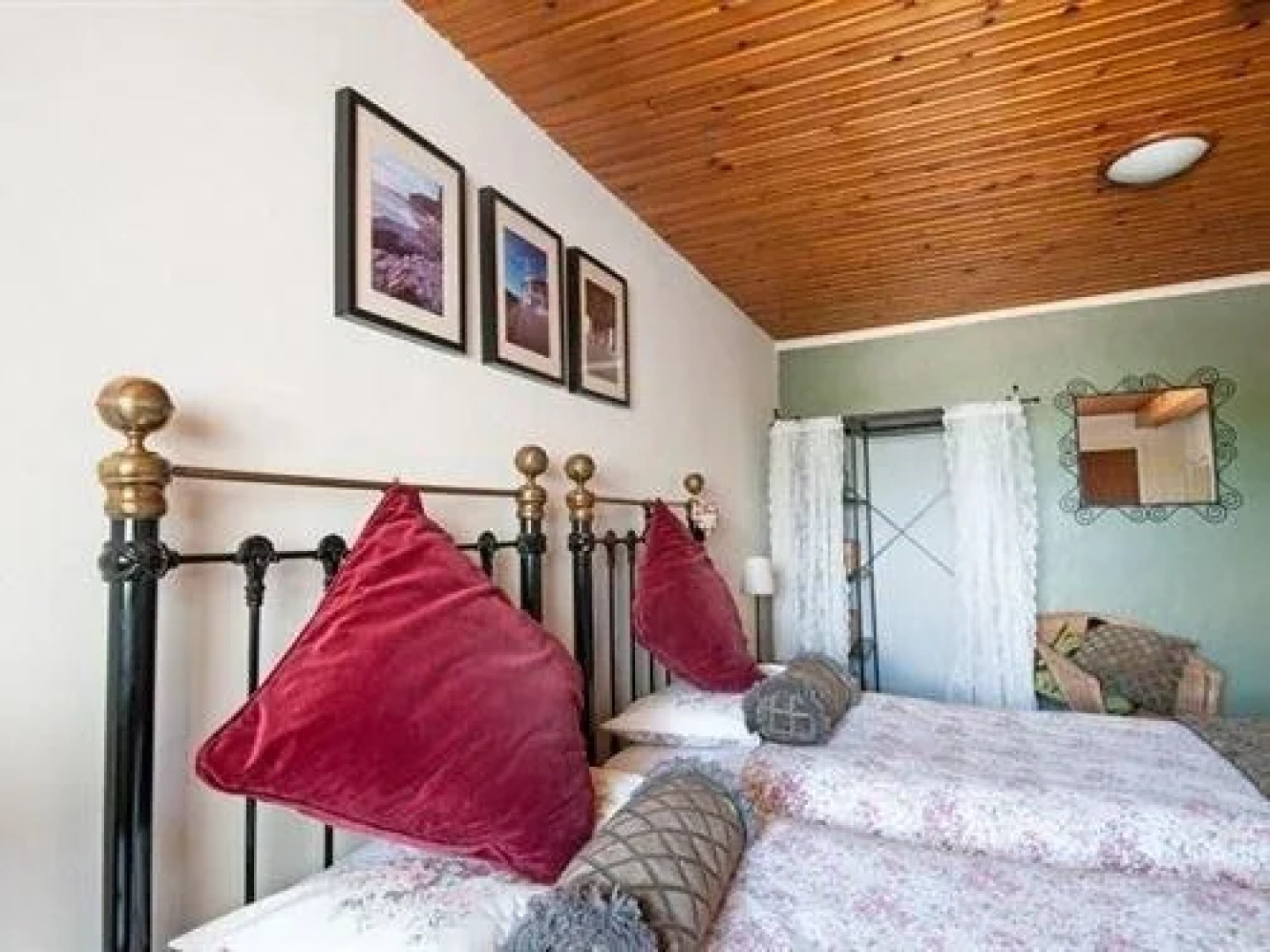 New Farm Bed And Breakfast