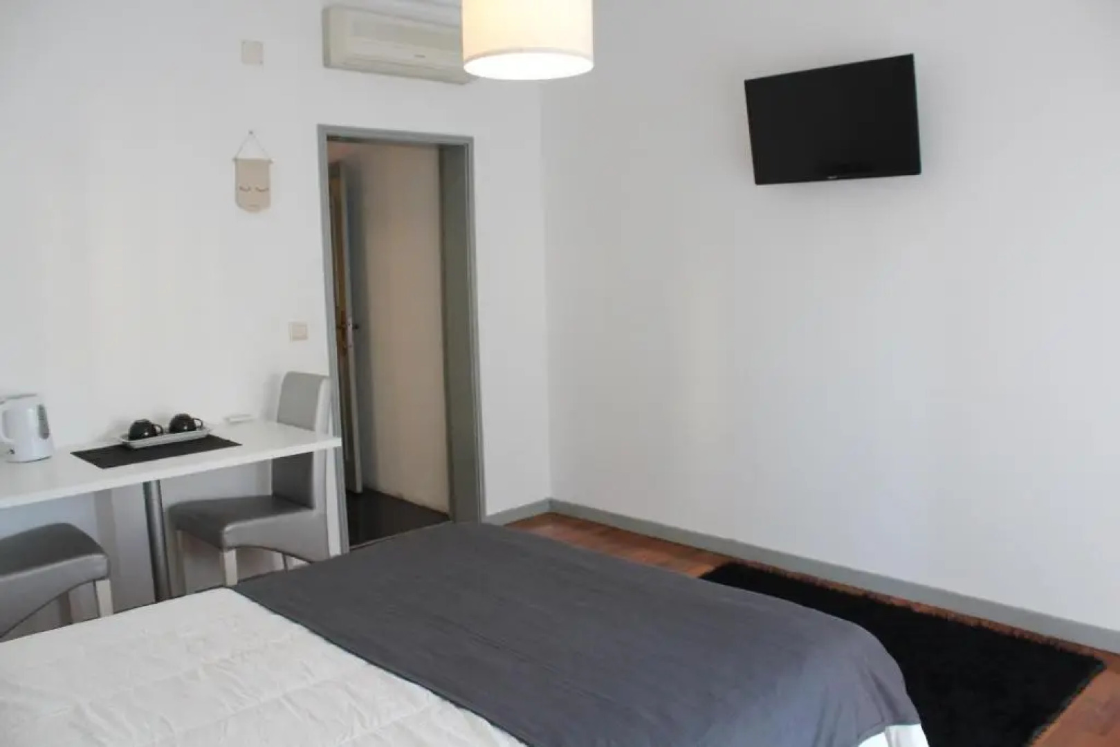 Colina Guesthouse - Braga