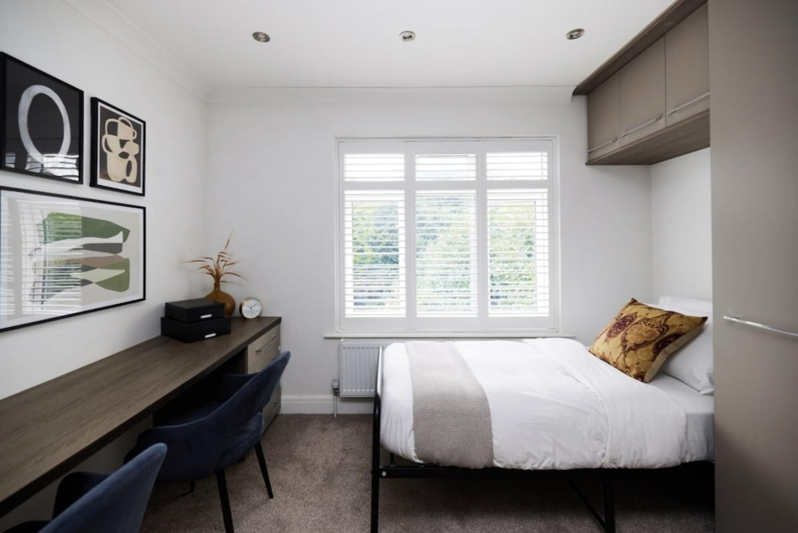 The Elmbridge Classic - Elegant 3bdr Flat With Garden