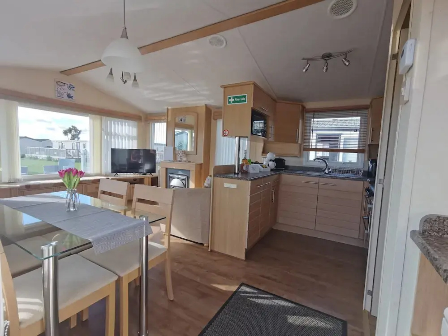 Sea and Mountain View Sunbeach Holiday Snowdonia