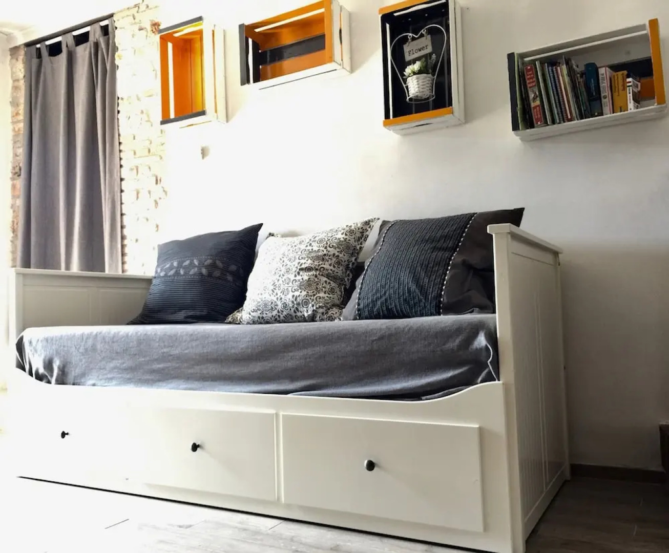 Stone House Lake View