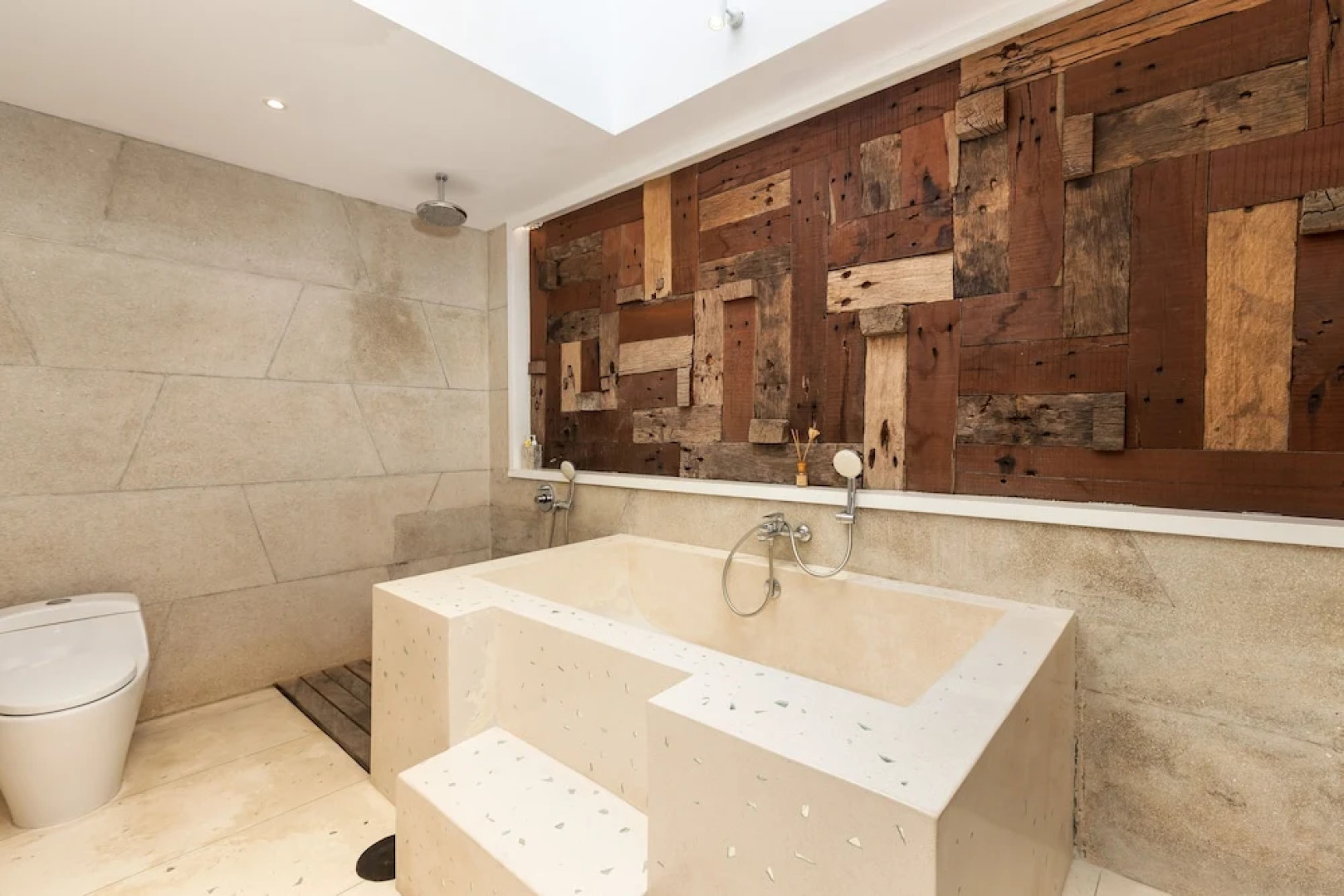 Fascinating Beachfront 2 Br Villa in Seminyak