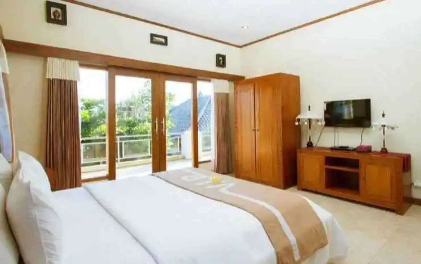 Beachfront Villa Vacation in Bali