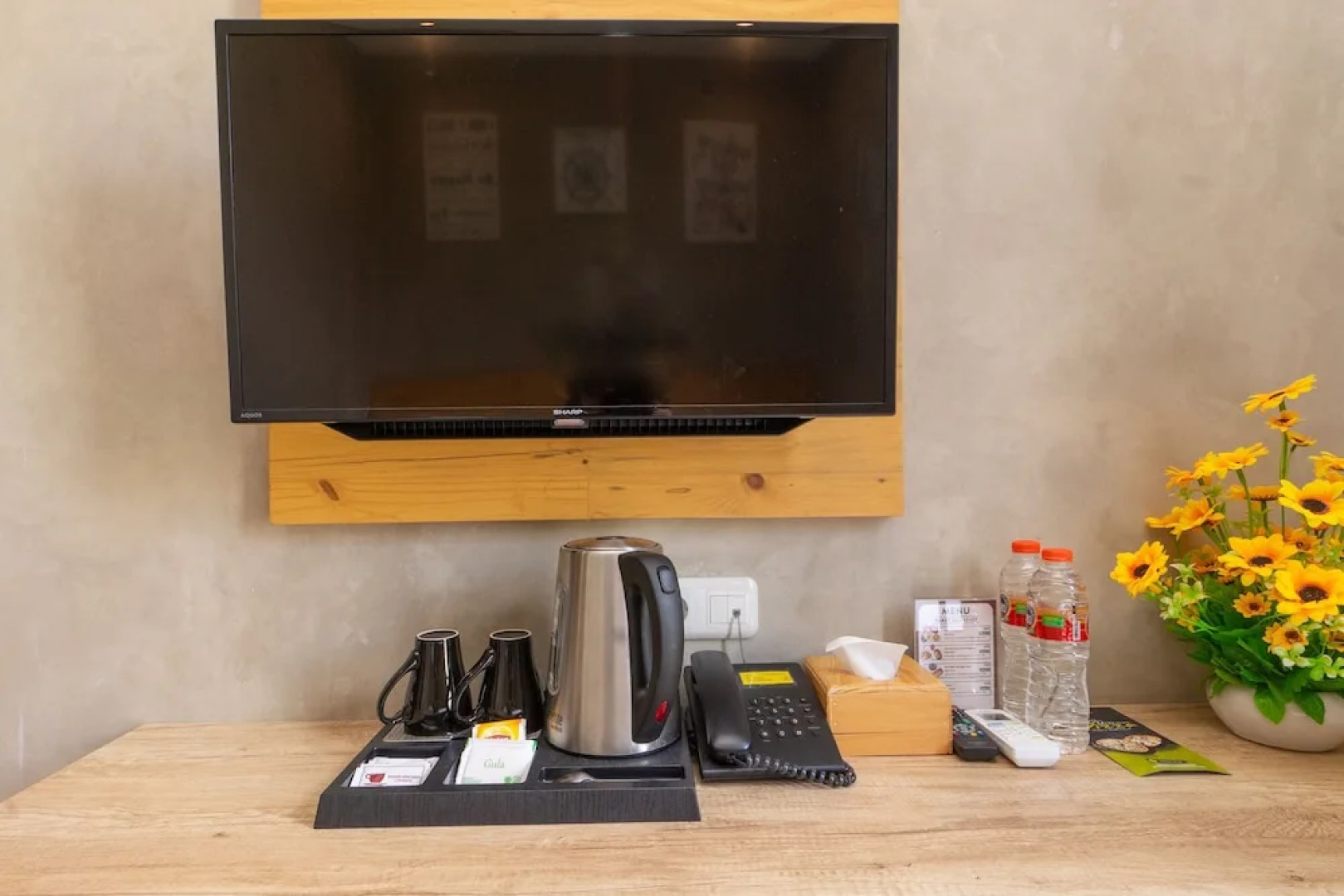 Summerville Hotel & Coffee Shop