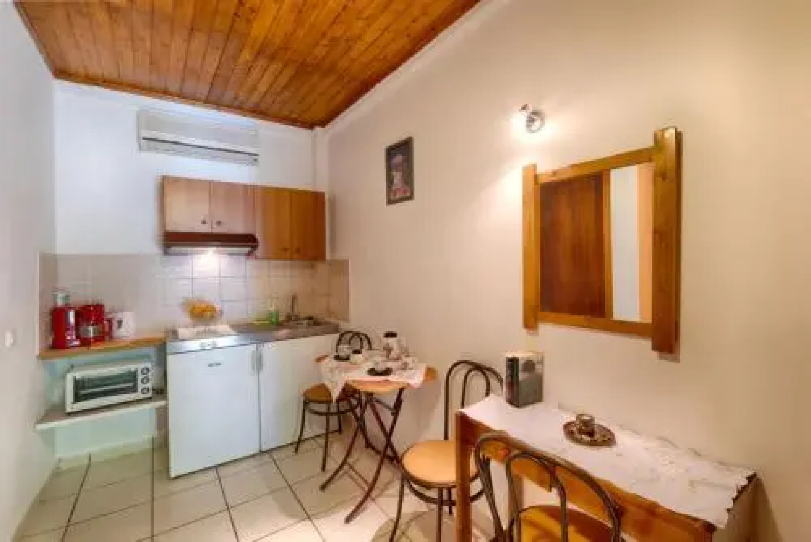 Christinas Apartments