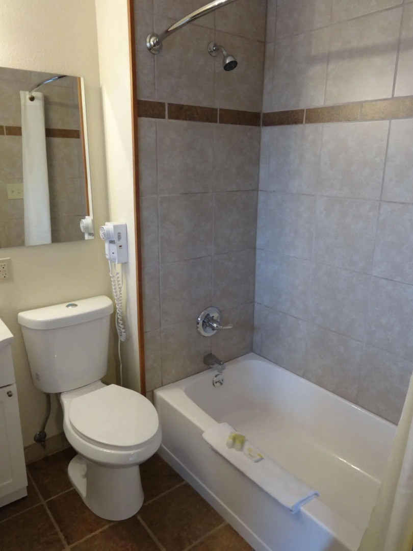 Alpine Lodge & Resort Burkesville