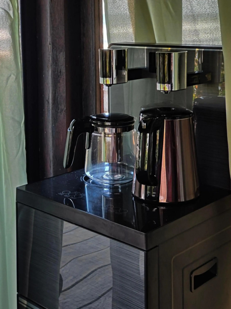 Beachfront Villa Nixie and the Sea