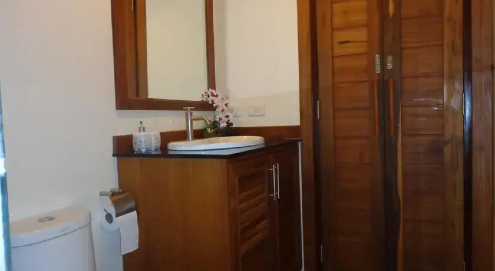 Khanom Beach Resident