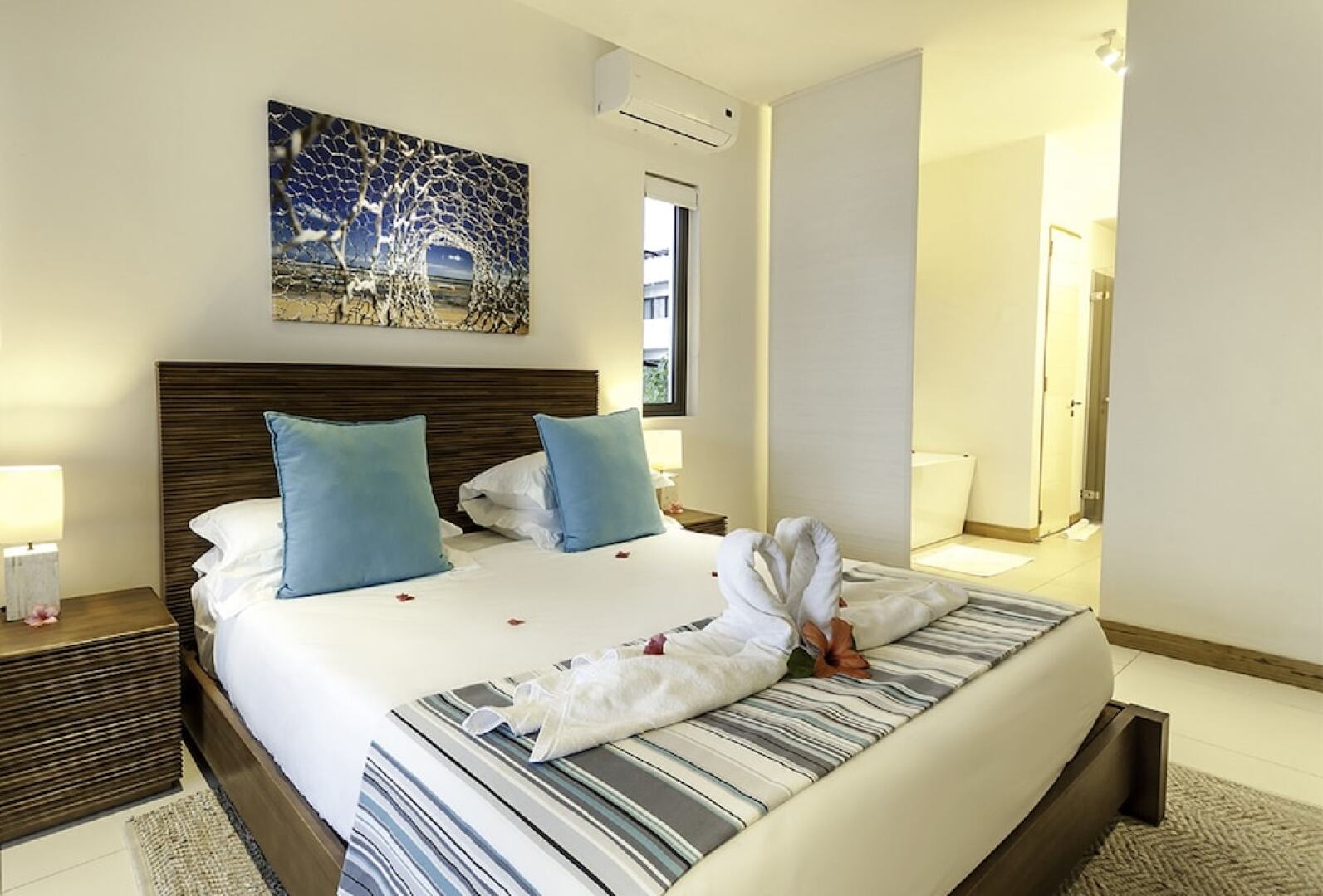 Cap Ouest by Dream Escapes