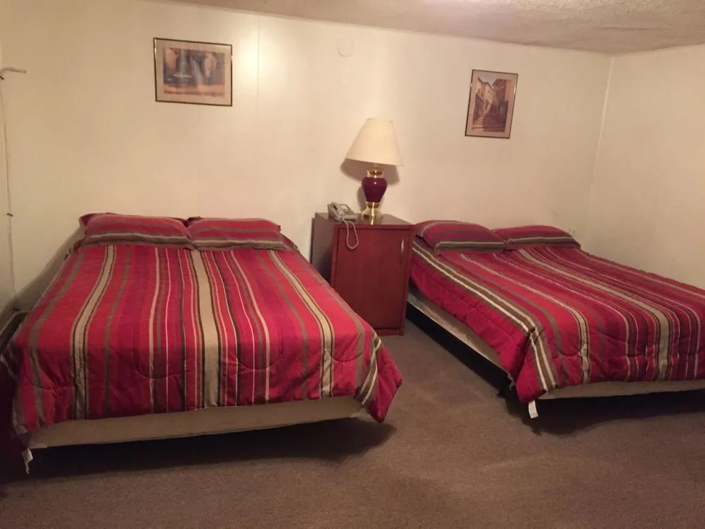 Ritz Motel & Lodging