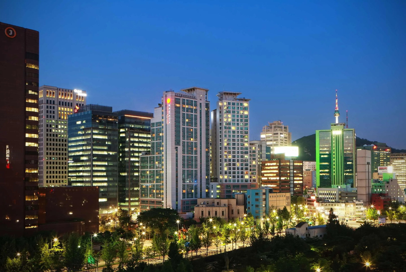 Ramada Hotels & Suites Seoul Namdaemun