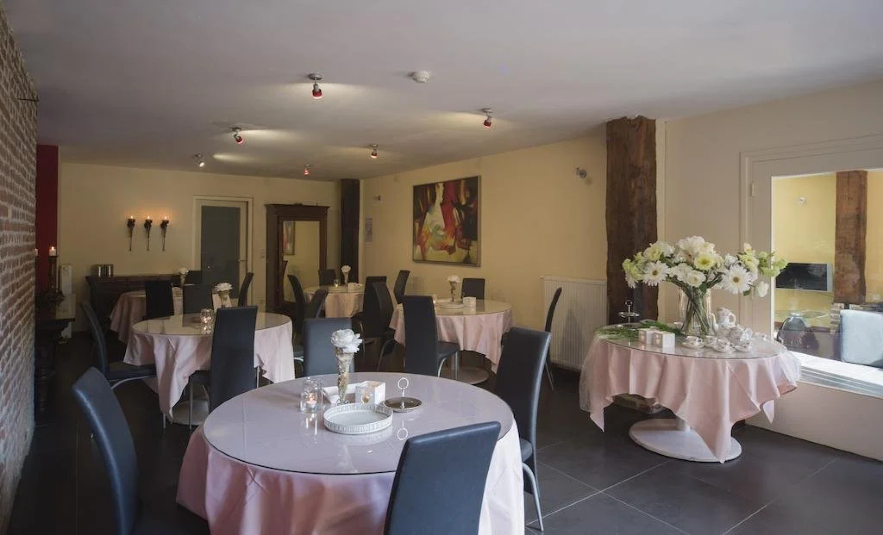 B&B and Apartments Cour d'Aix