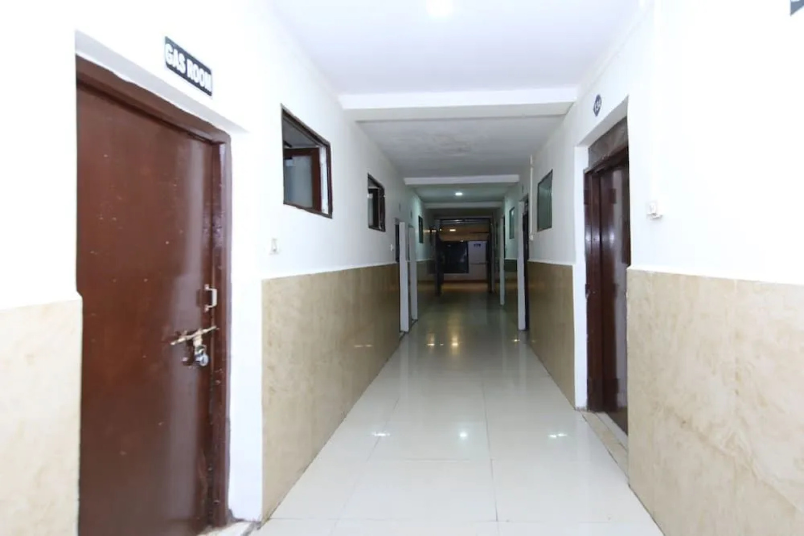 Spot on 44921 Hotel Satkar