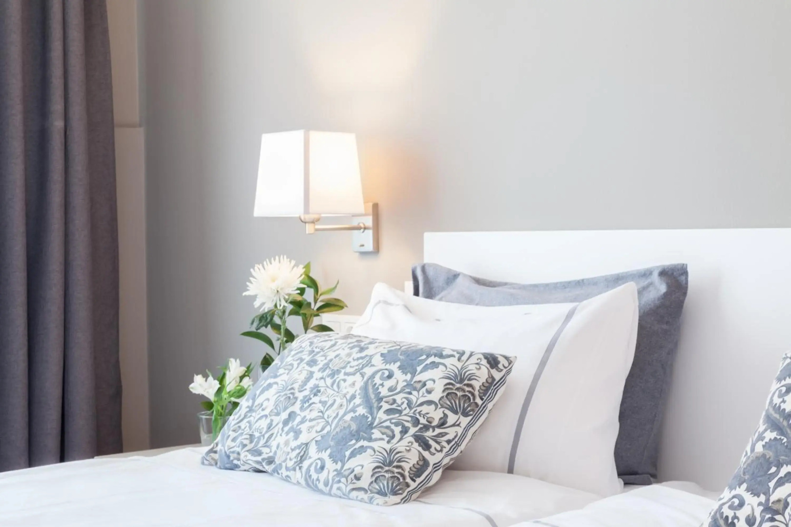 Top High Airport Link Hotel