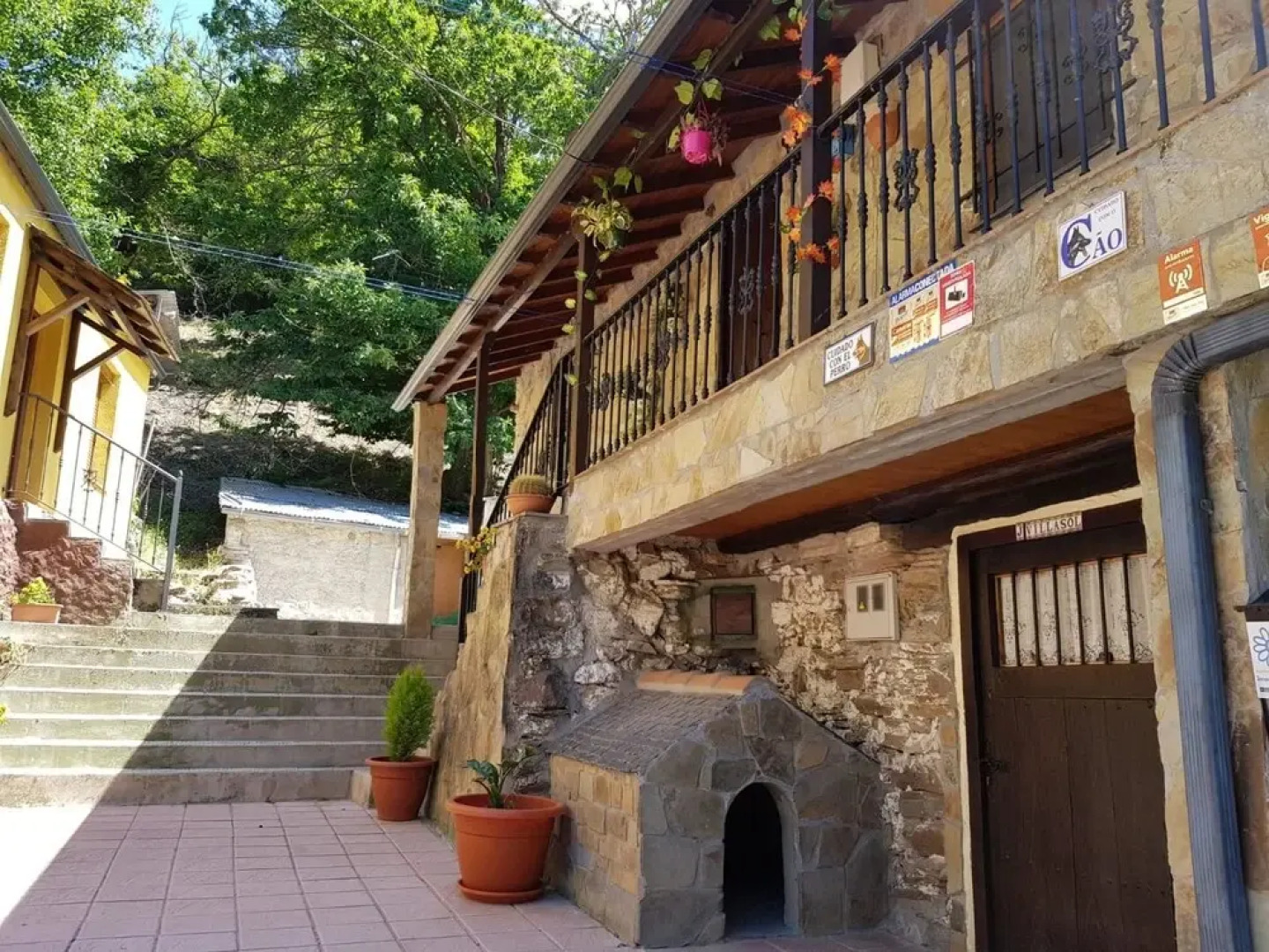 House With 2 Bedrooms in Ponferrada, With Wonderful Mountain View, Enclosed Garden and Wifi