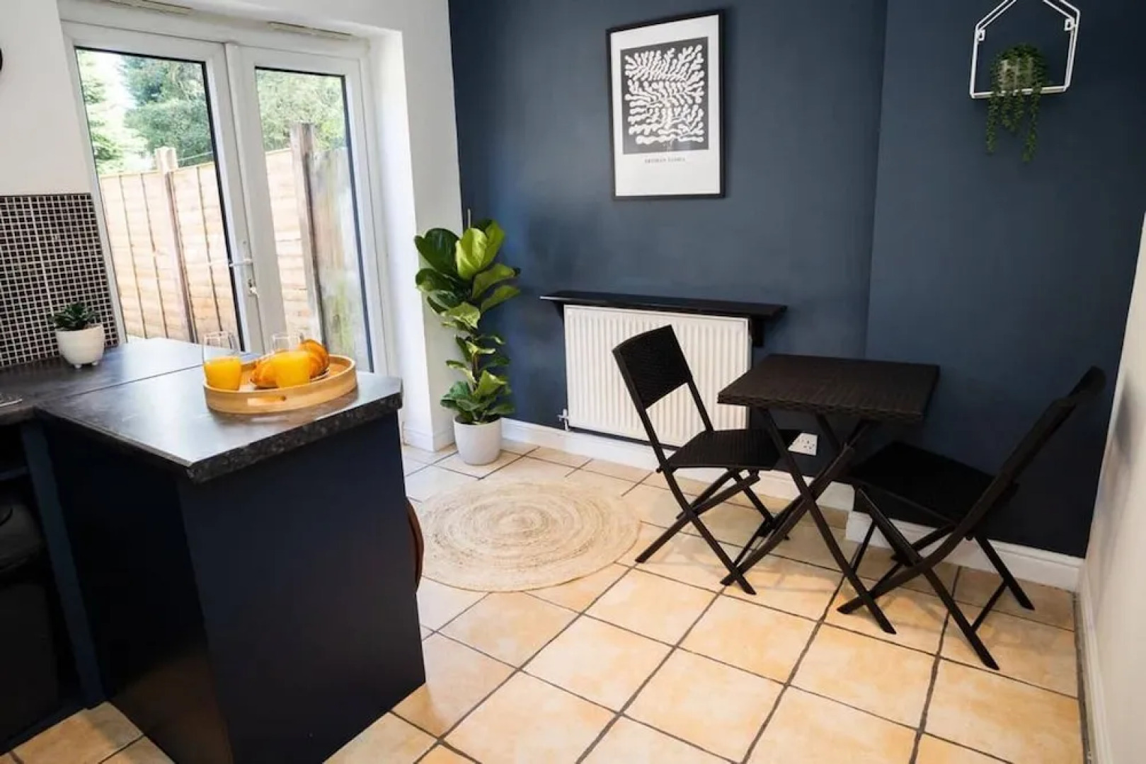 Lovely 2bedroom Home in Haydock With Free Parking