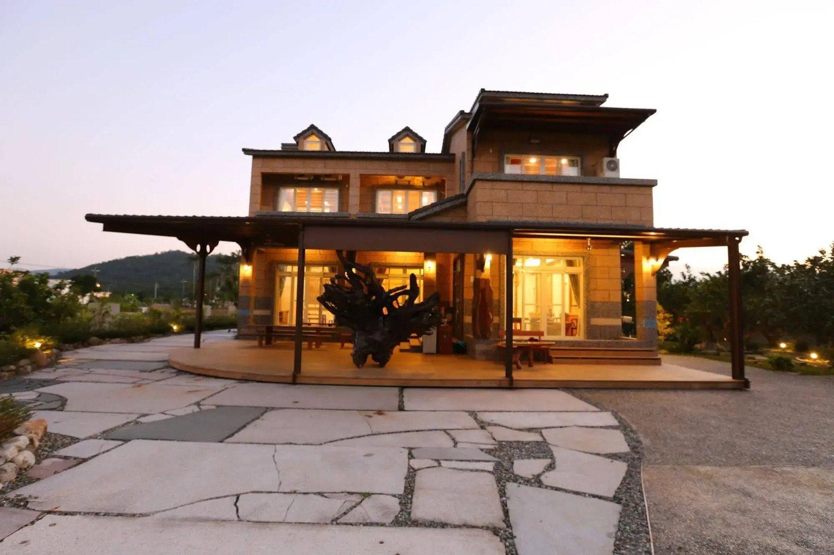 Happy Happy Okgo B&B