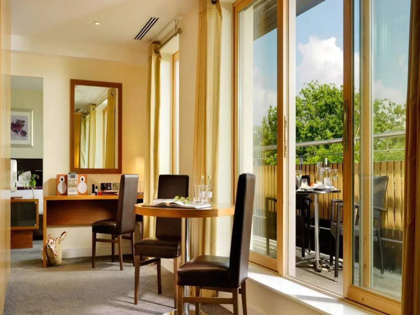 The Manor West Hotel & Leisure Club