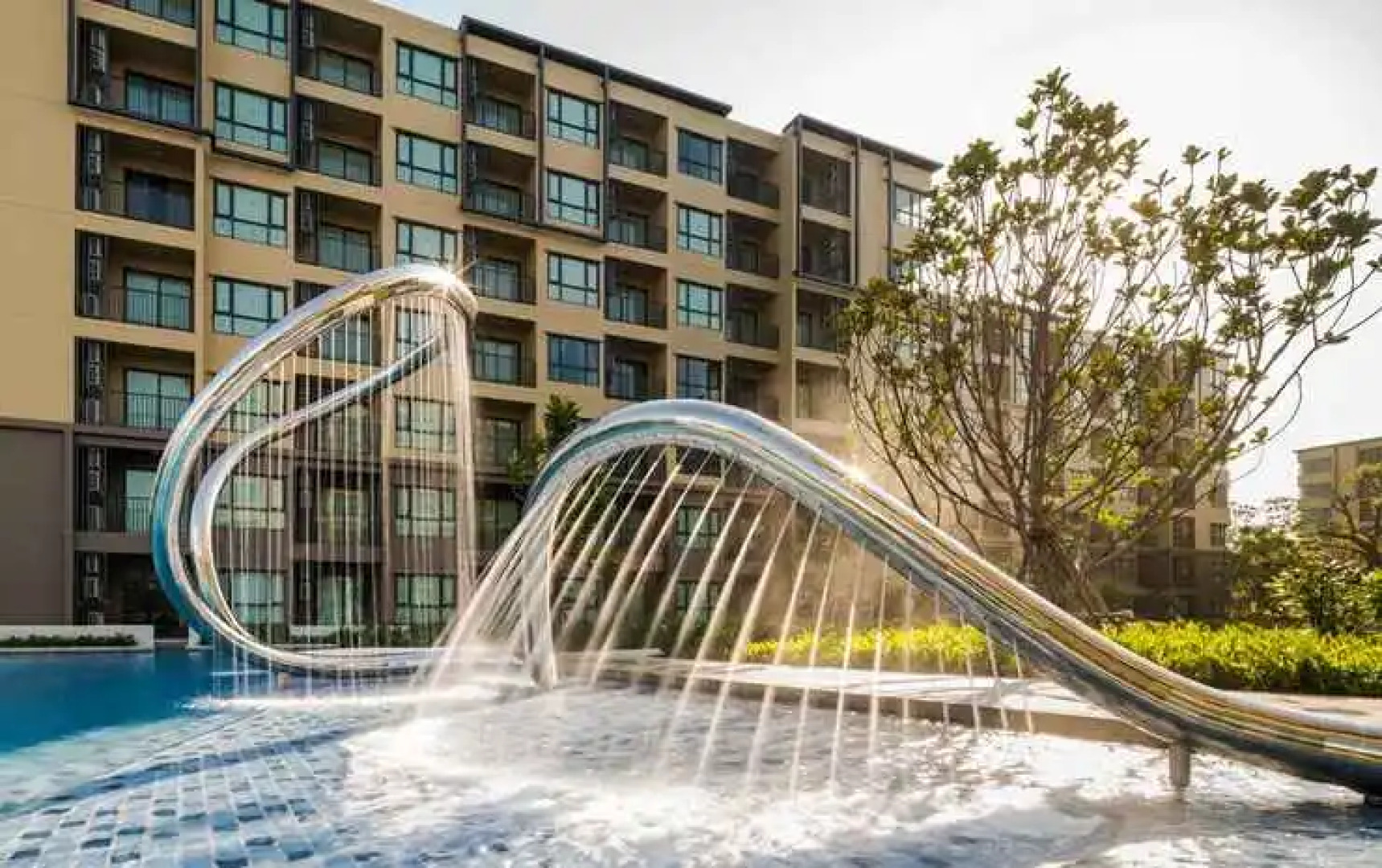 Rain Chaam Huahin by Jan Pool view เรน  หัวหิน WFH