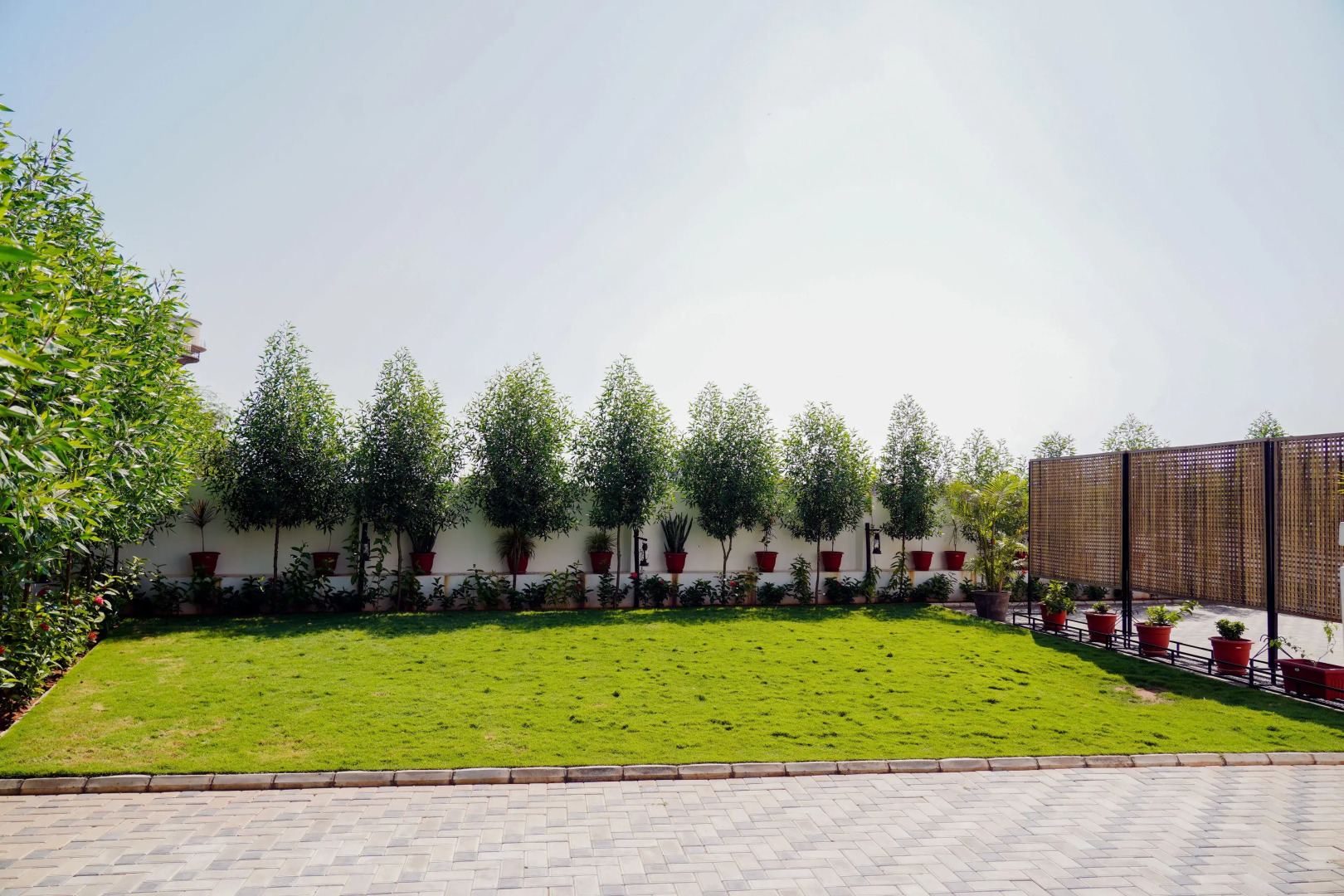 Daze Off Studio House