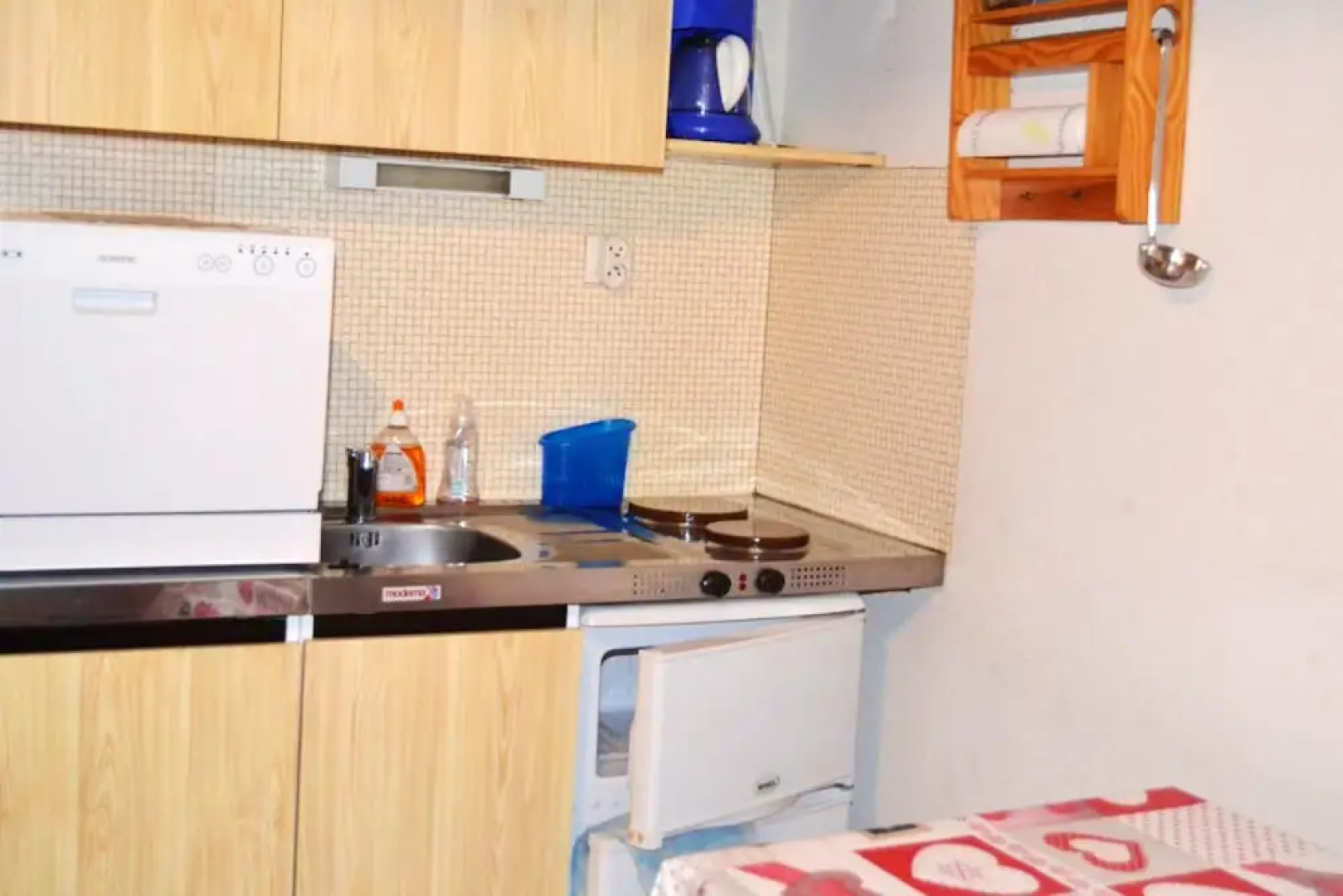 Studio in Allos, With Wonderful Mountain View and Furnished Balcony - 100 m From the Slopes