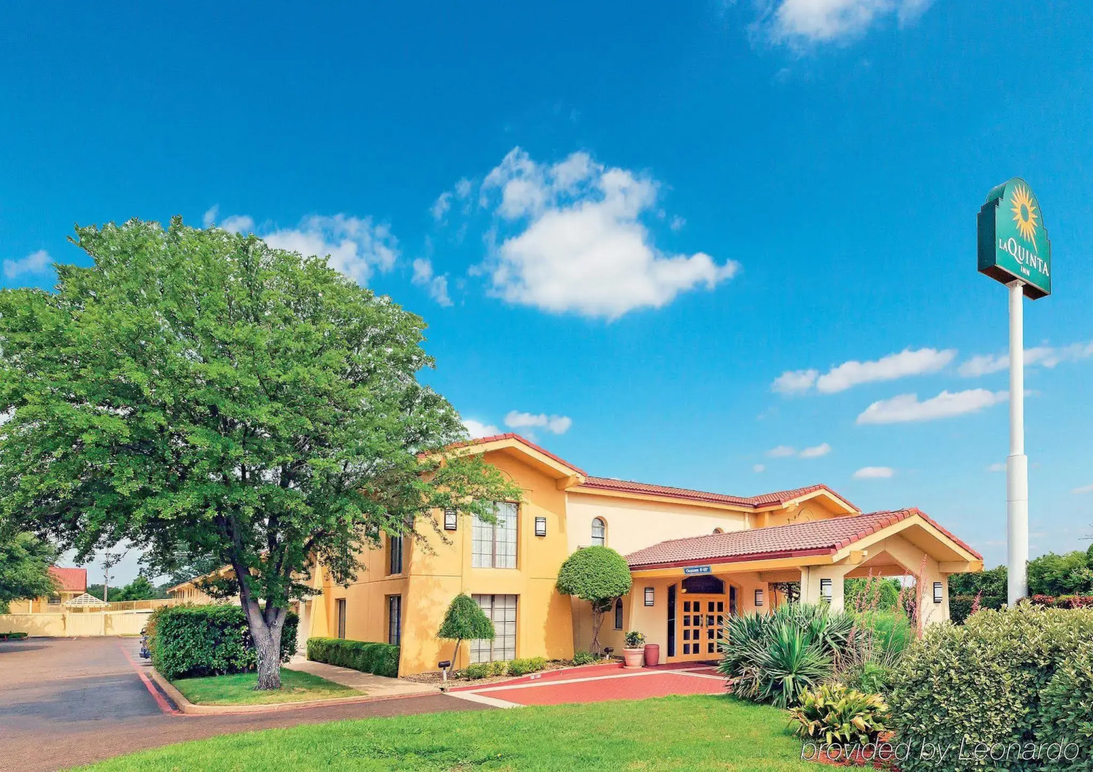 The Grand by Capital O Texarkana I-30