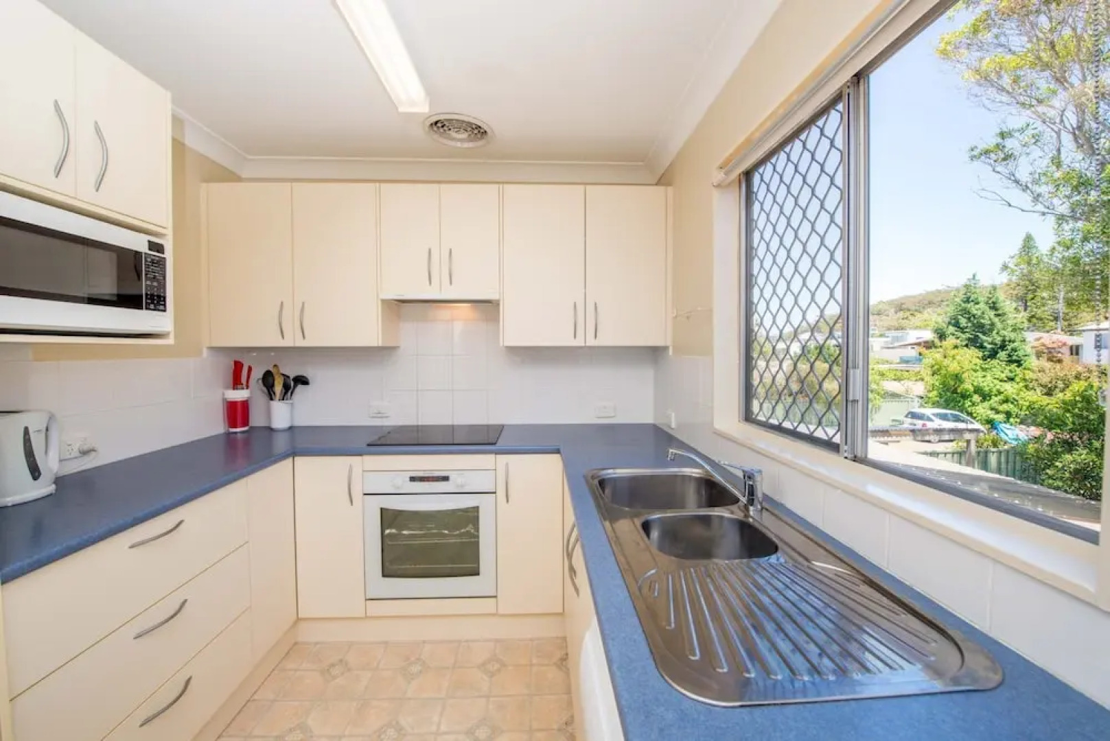 Marine Dr 22 - Fingal Bay