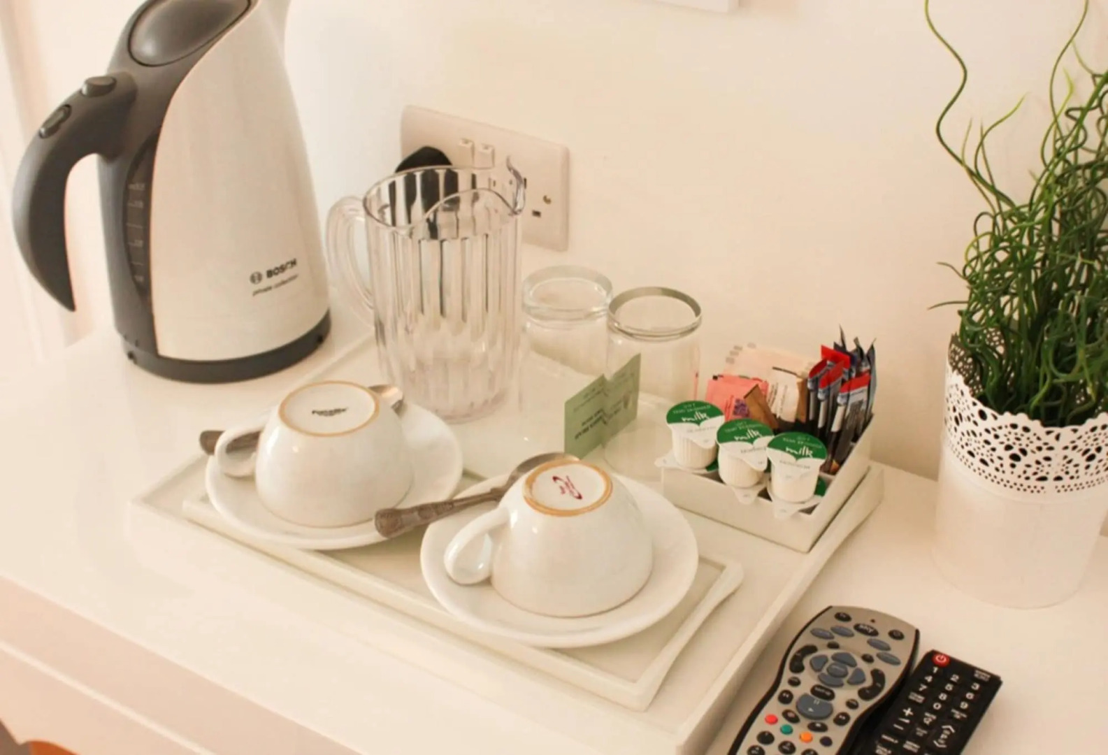 The Queens Head Hotel