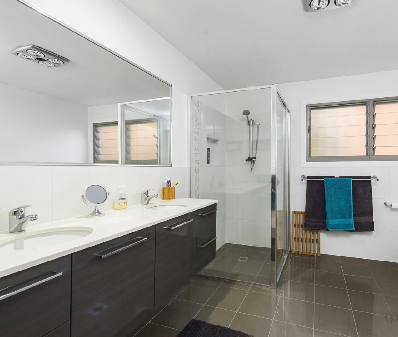 Sunny-Daze - Bonny Hills