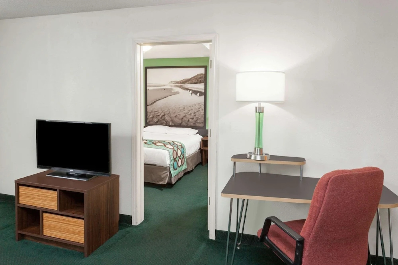 Super 8 Stevensville