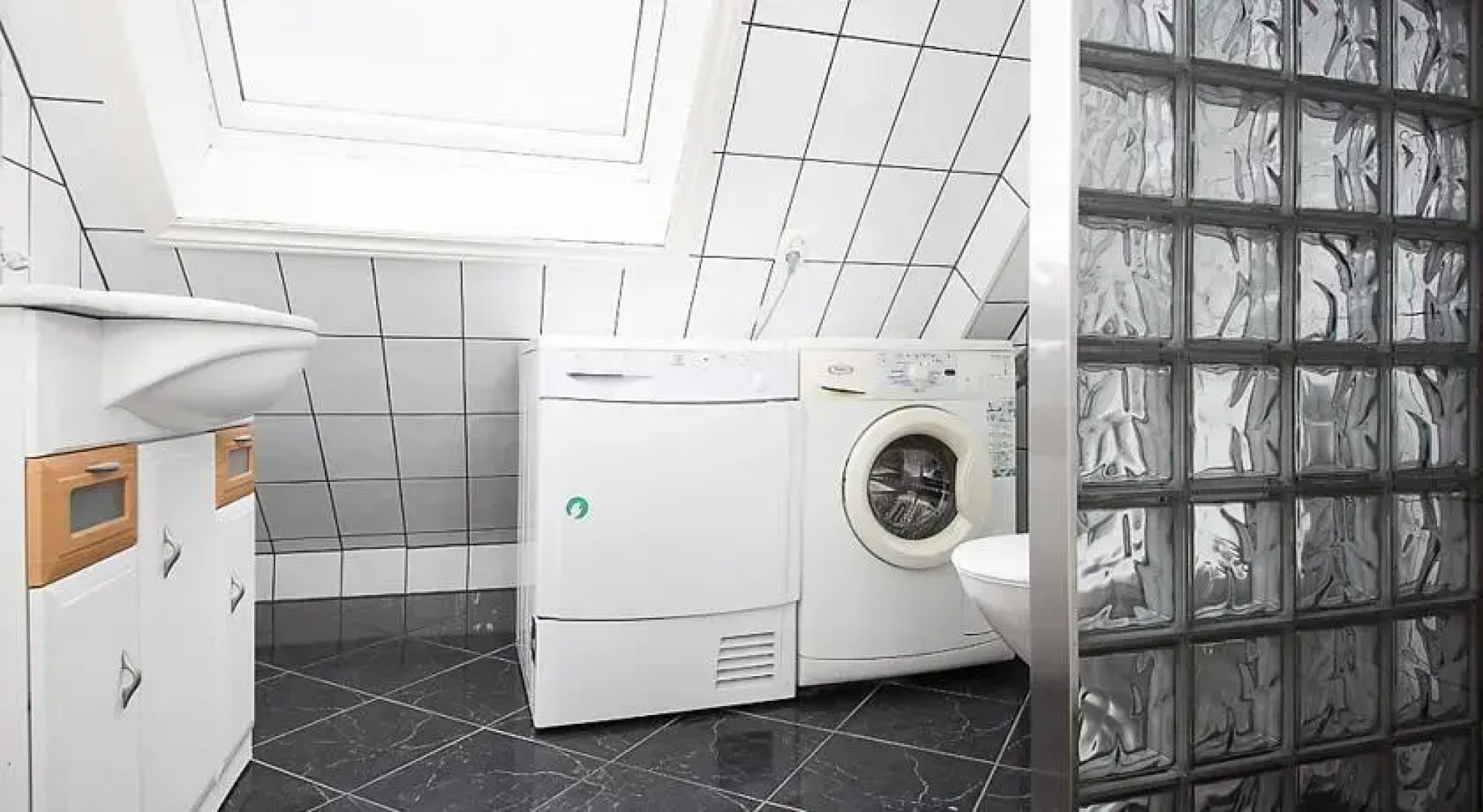 Westbo, Johan Thorsens gt 66