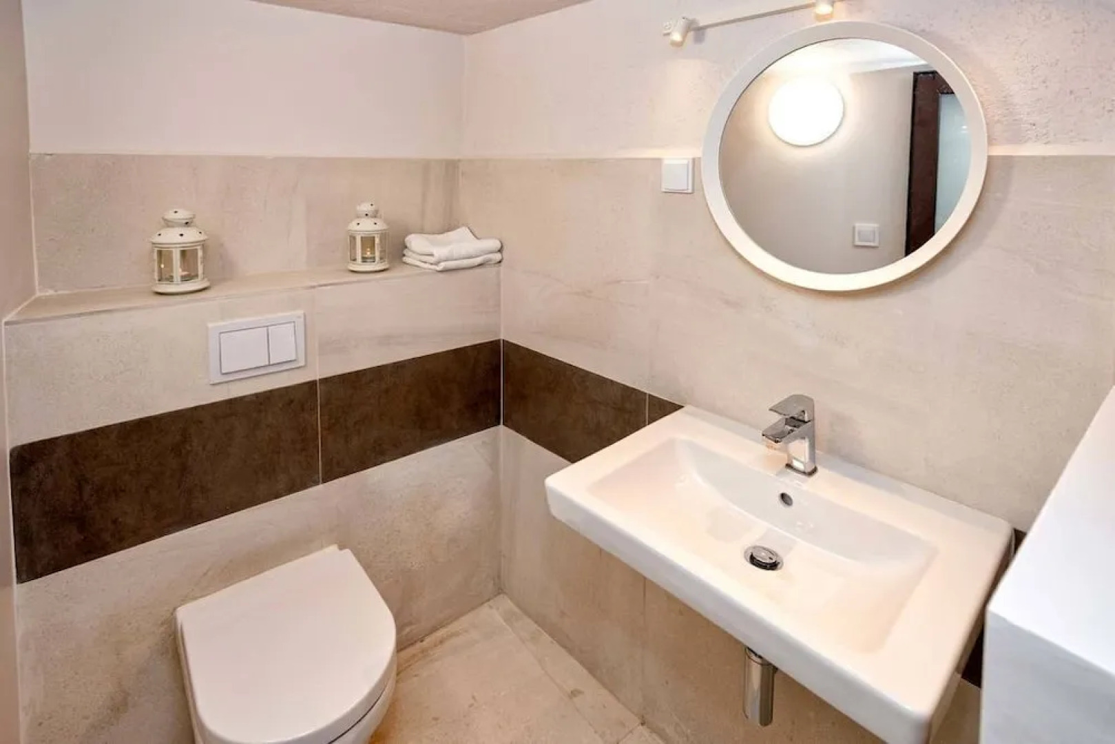 Holiday Home Secret Garden