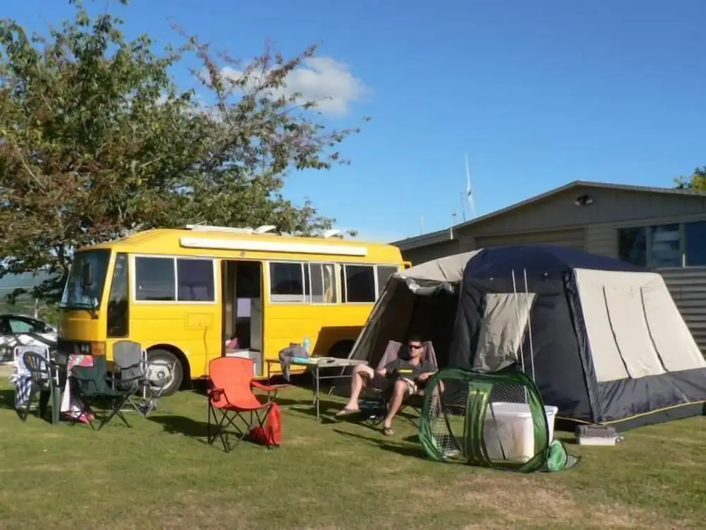 Lake Maraetai Lodge - Hostel