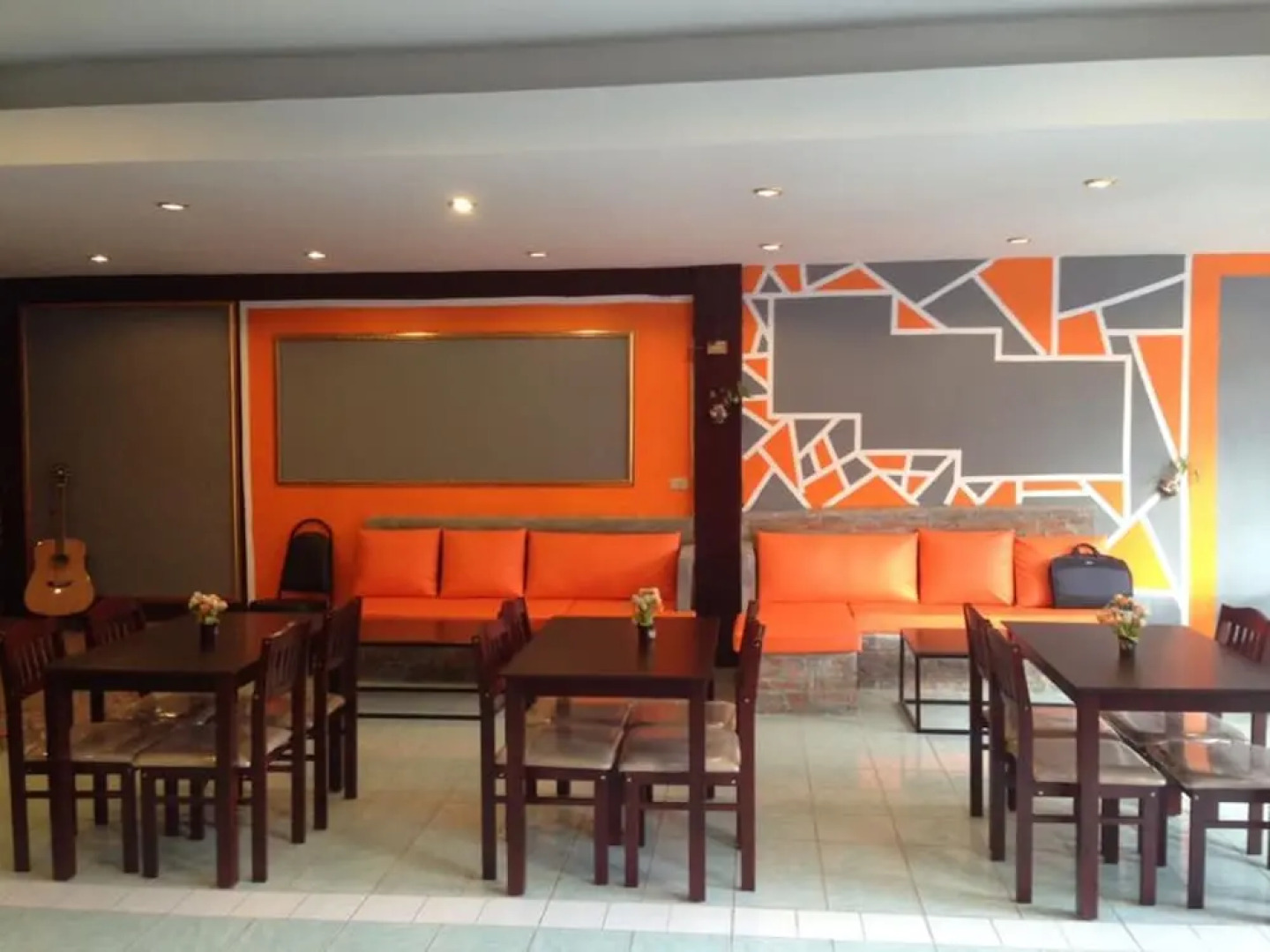 Maesai Complex Hotel