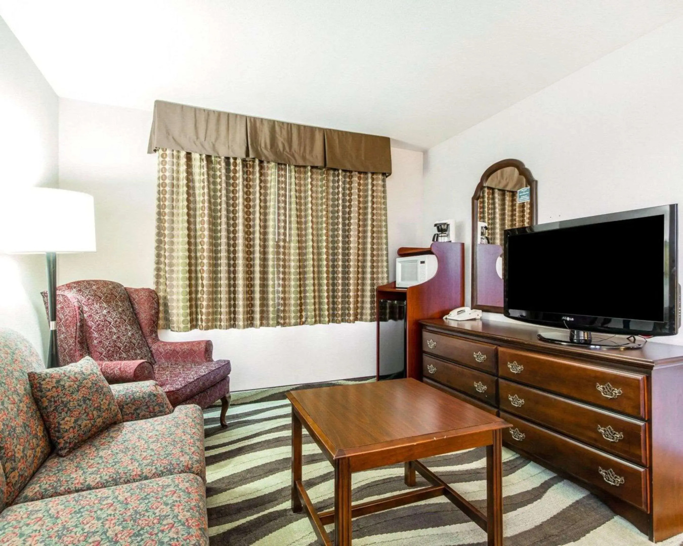 Quality Inn & Suites Stoughton - Madison South