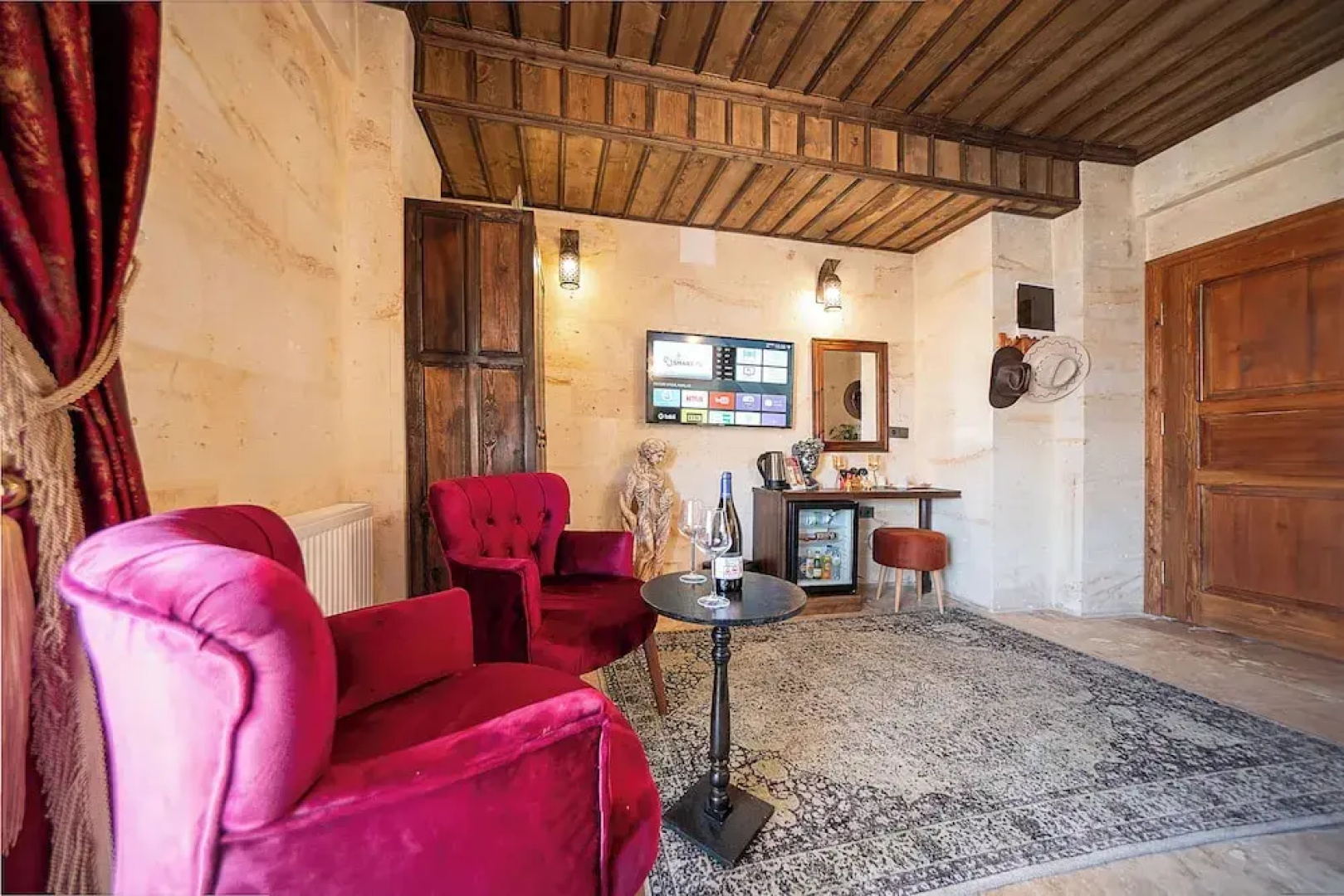 Abra Stone House