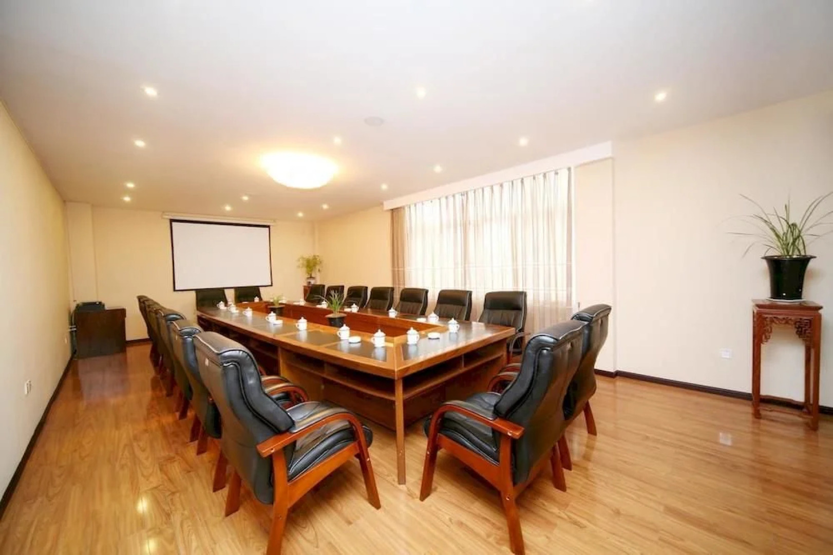 Tengchong Shun Xing Business Hotel