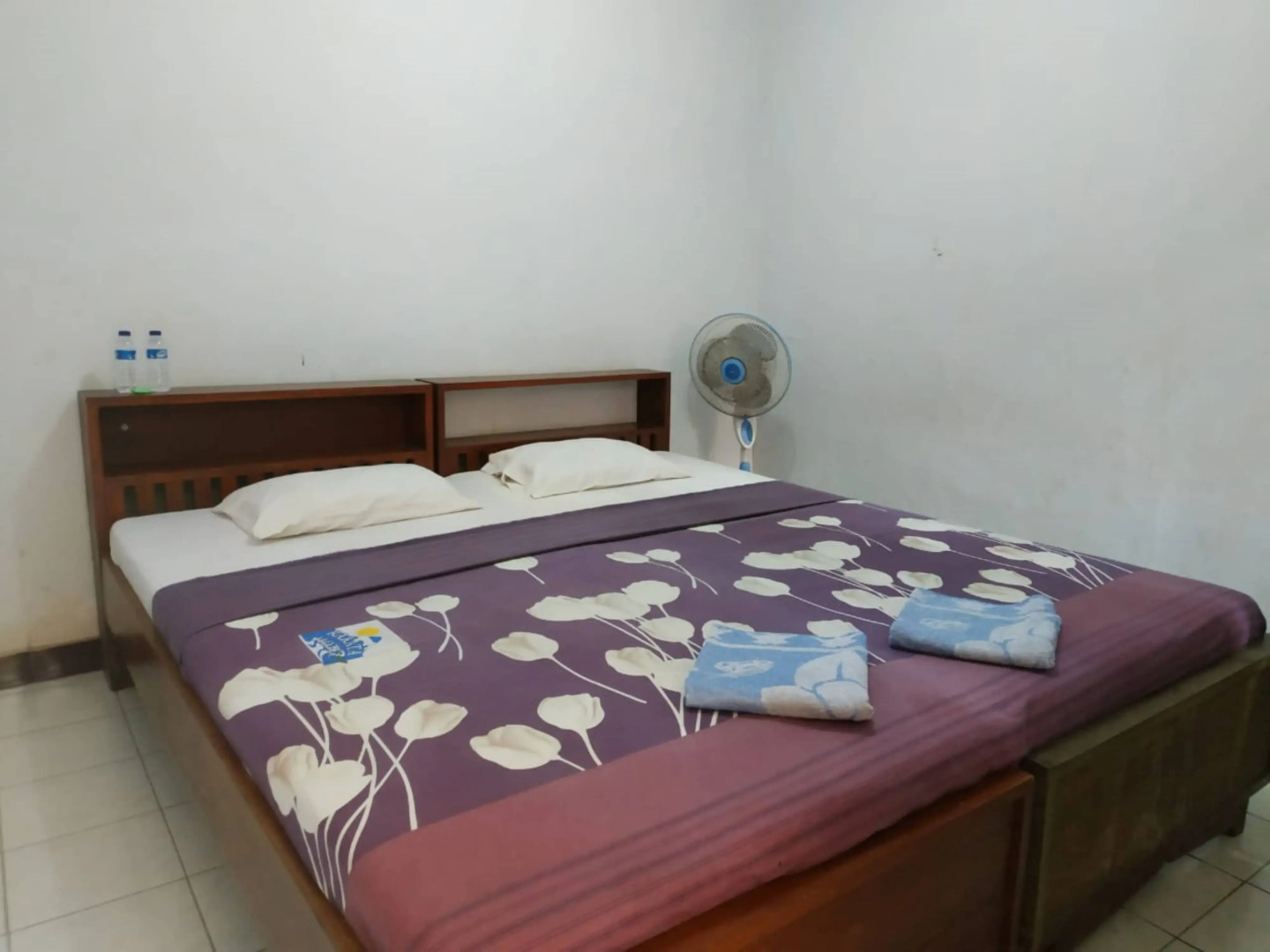 OYO 3303 Penginapan Putri Asih Sawarna