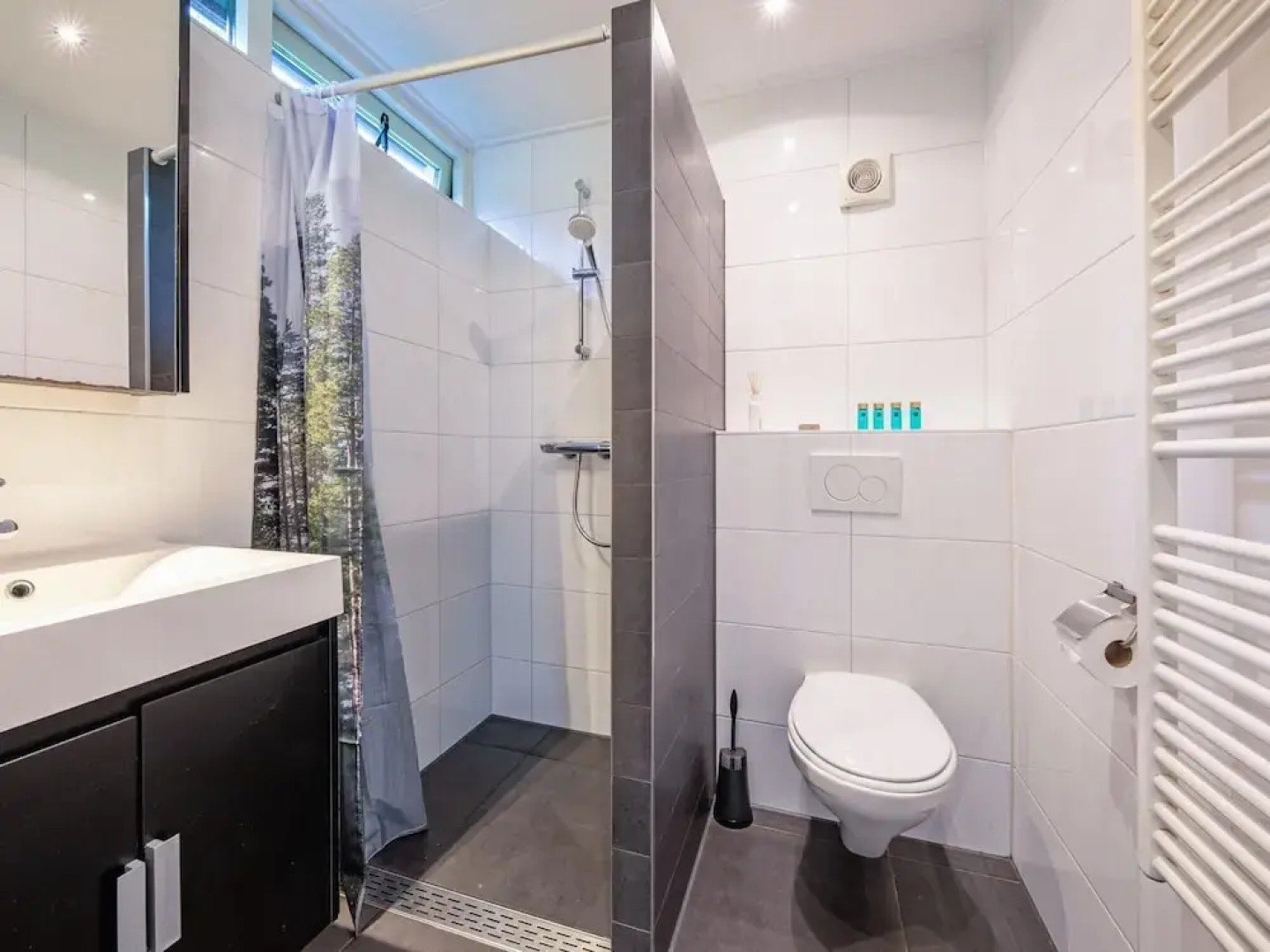 Cozy Holiday Home With hot tub on Texel