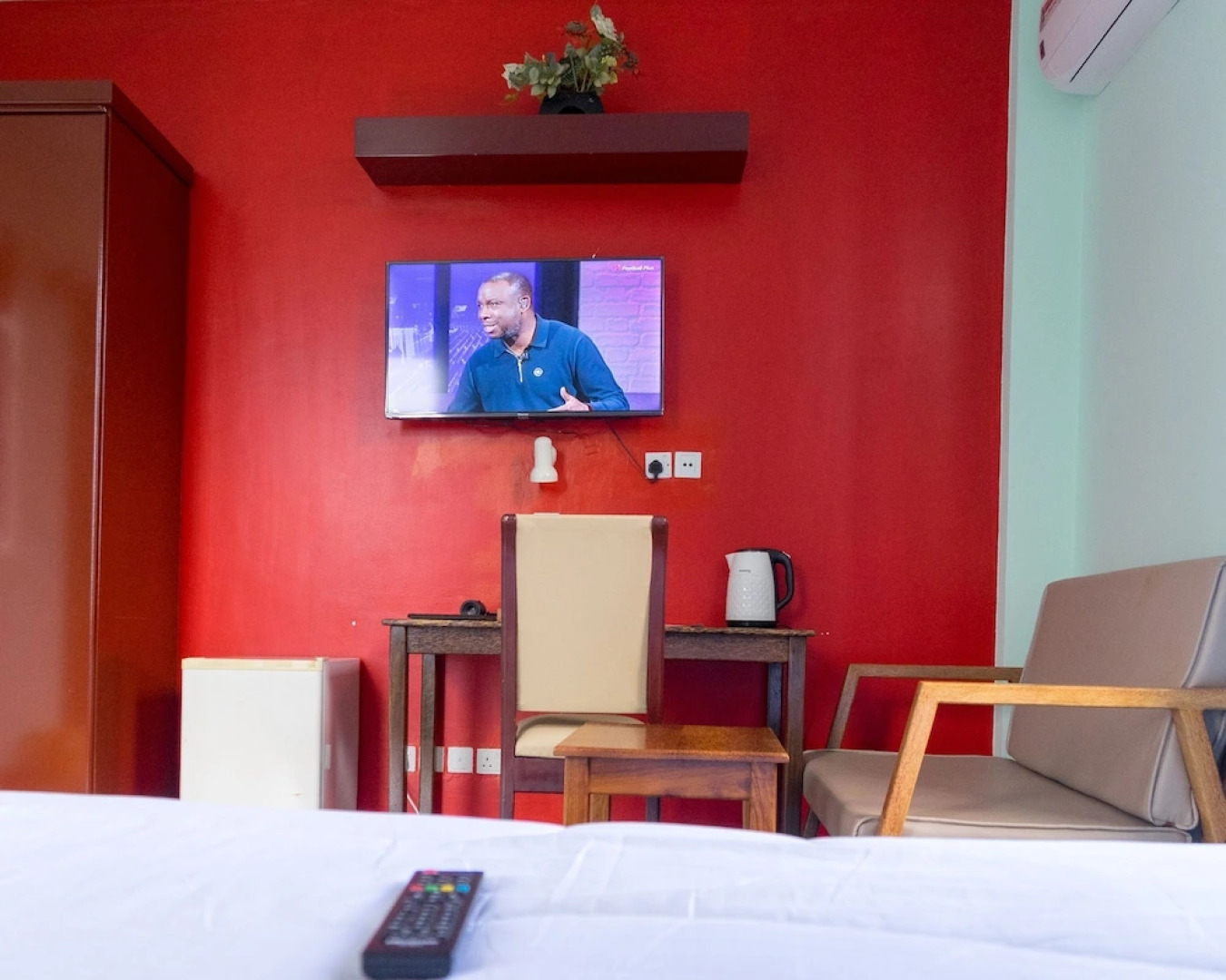 The Grand Villa Hotel