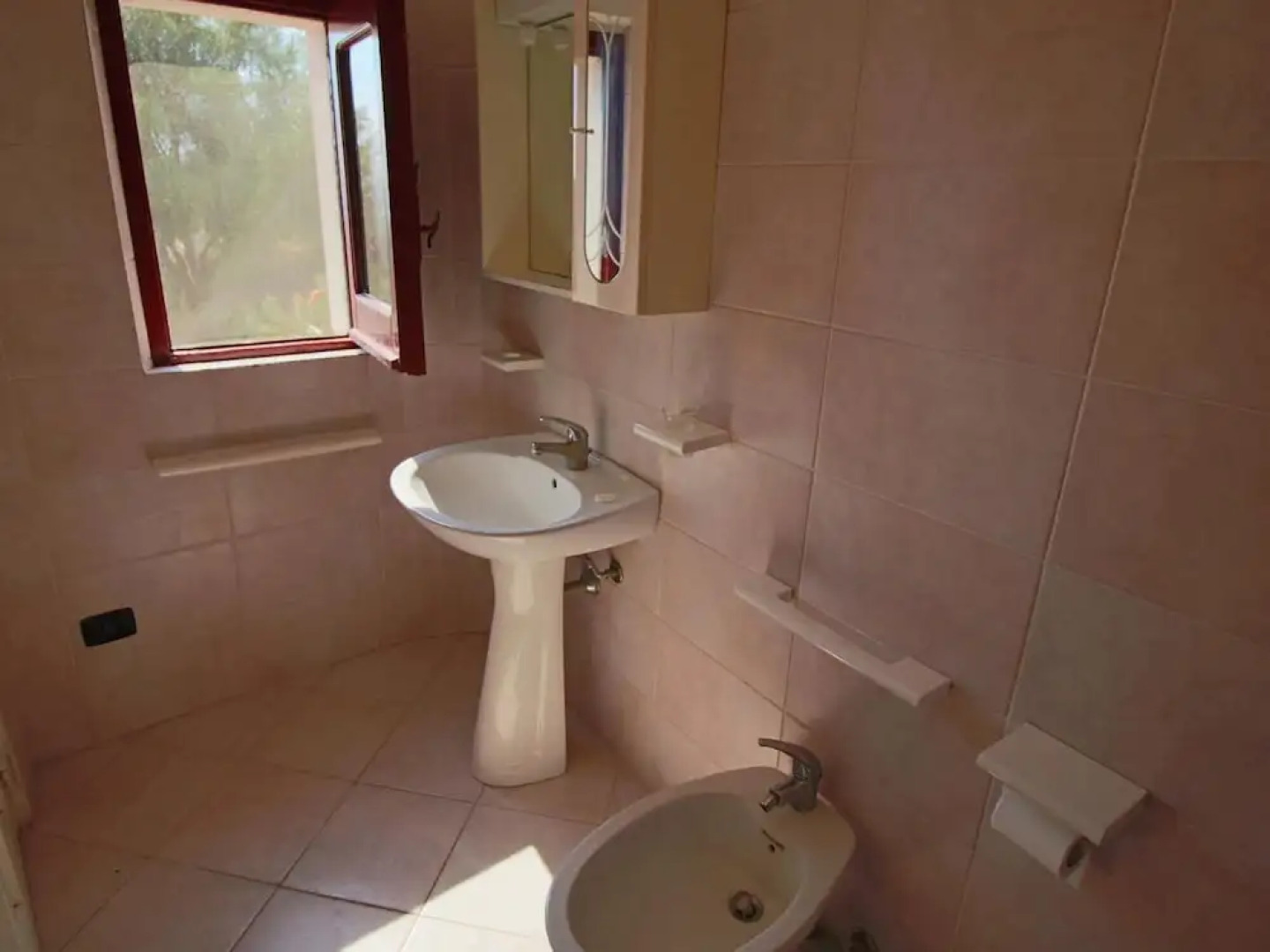 Mansion in Capo Vaticano With Sea Views