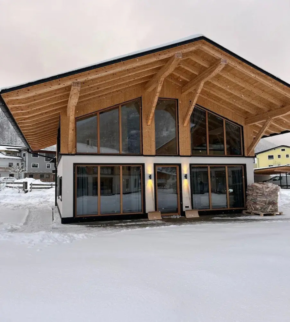 New Chalet With Garden and Private Sauna