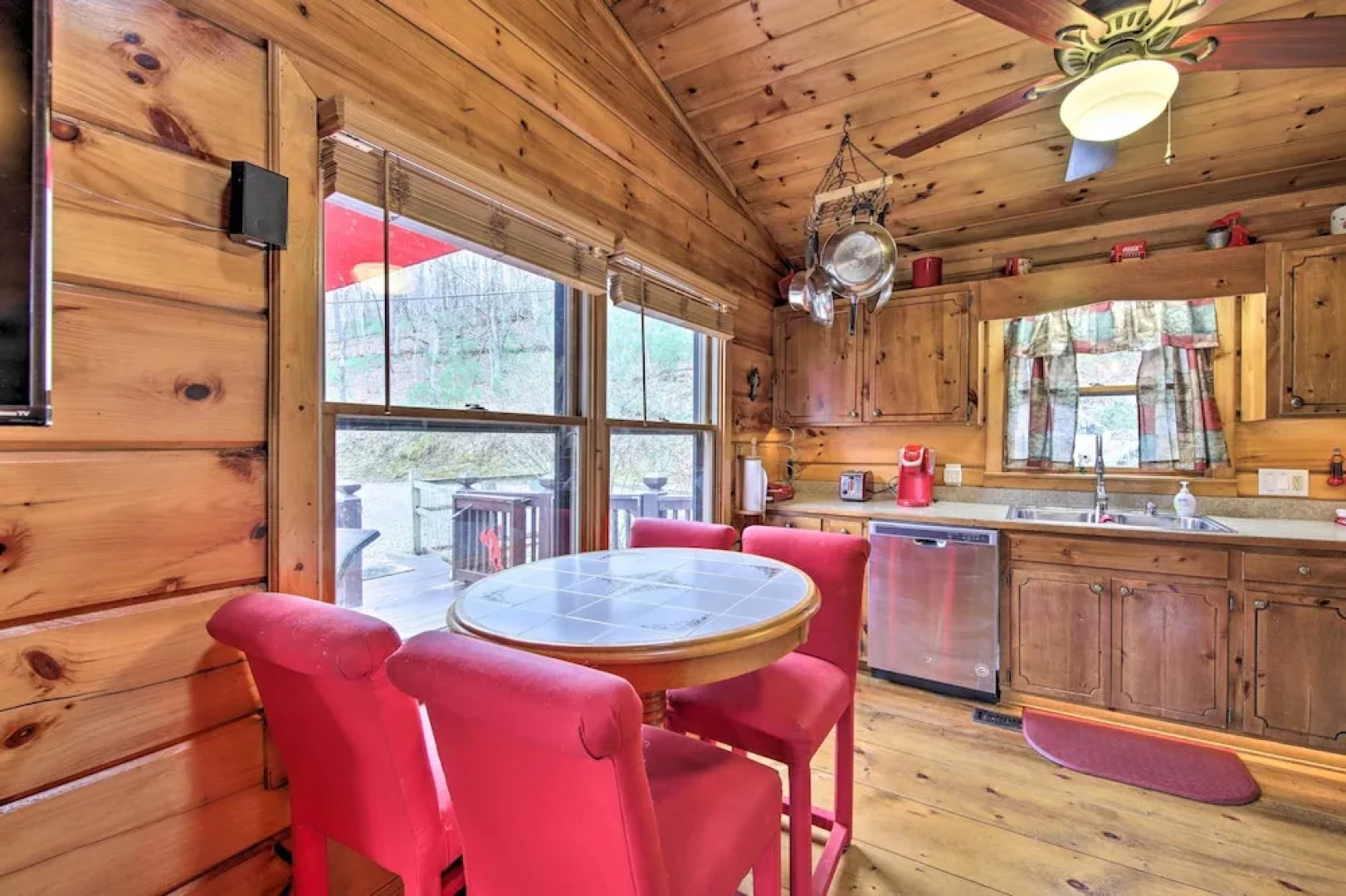 Ellijay Escape on Briar Creek w/ Hot Tub & Views!