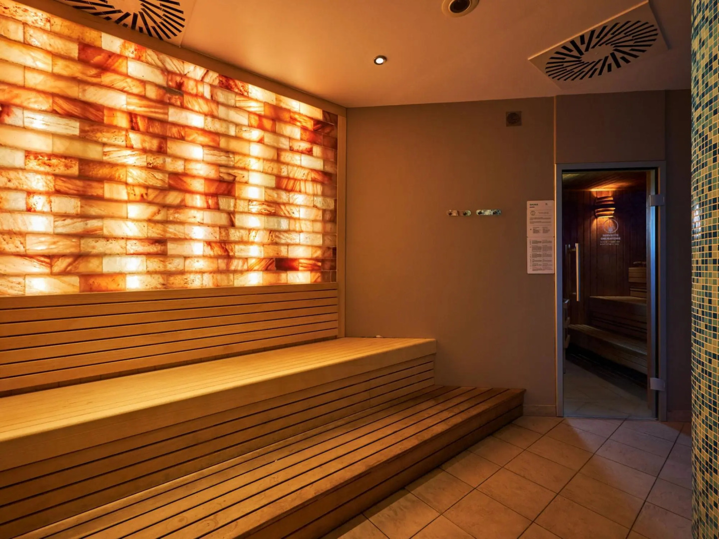 Terraced House in Residence & Spa With Common Pool and Sauna, Houlgate