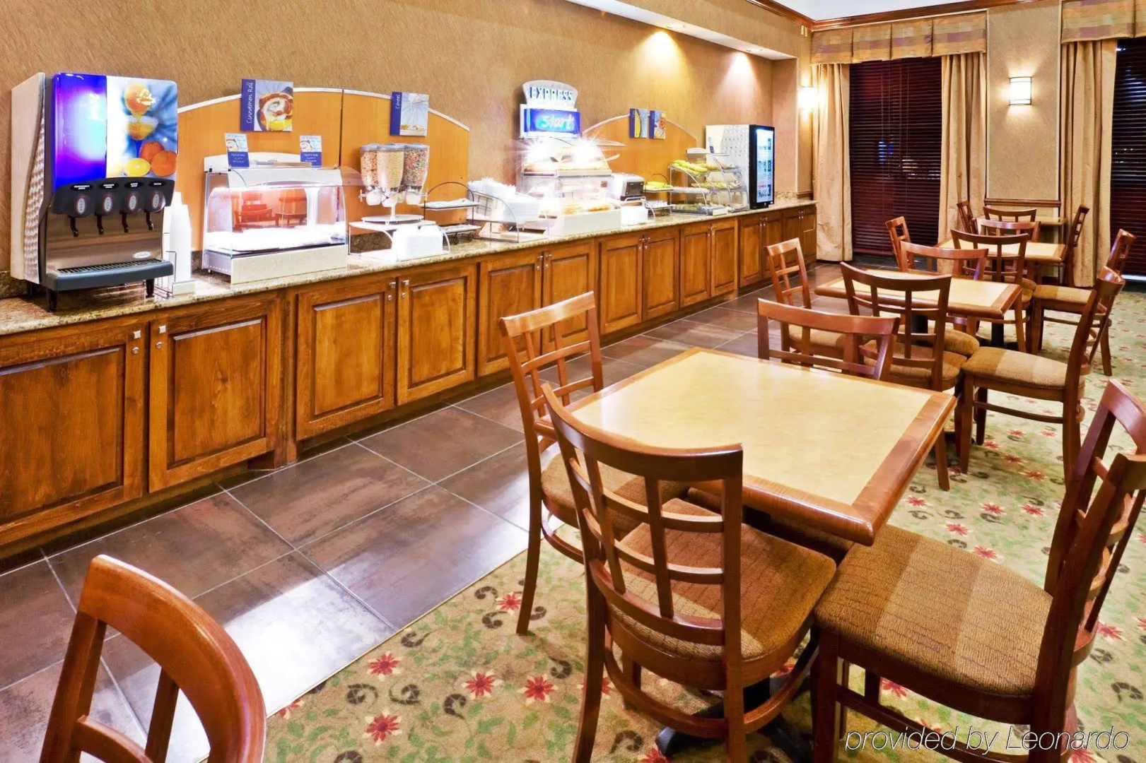 Holiday Inn Express & Suites Irving Conv Ctr - Las Colinas by IHG