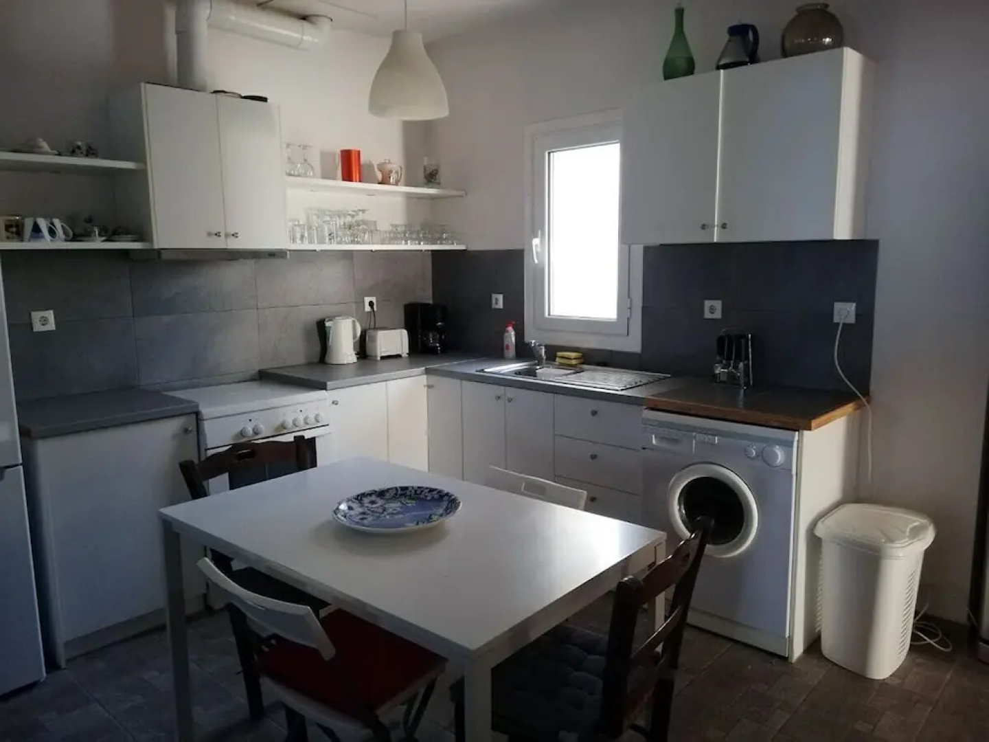 Costa Vasia Suites & Apartments